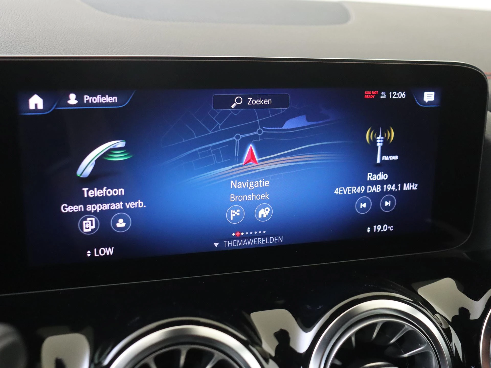 Mercedes-Benz-EQA-image-19
