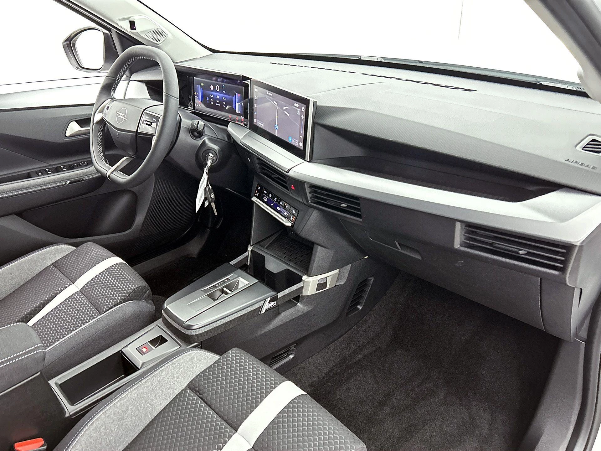 Opel-Frontera-image-19
