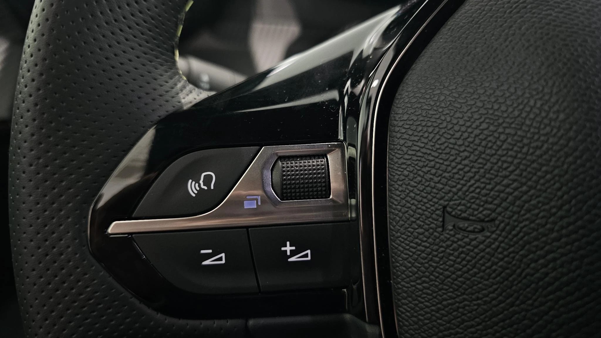 Peugeot-208-image-13