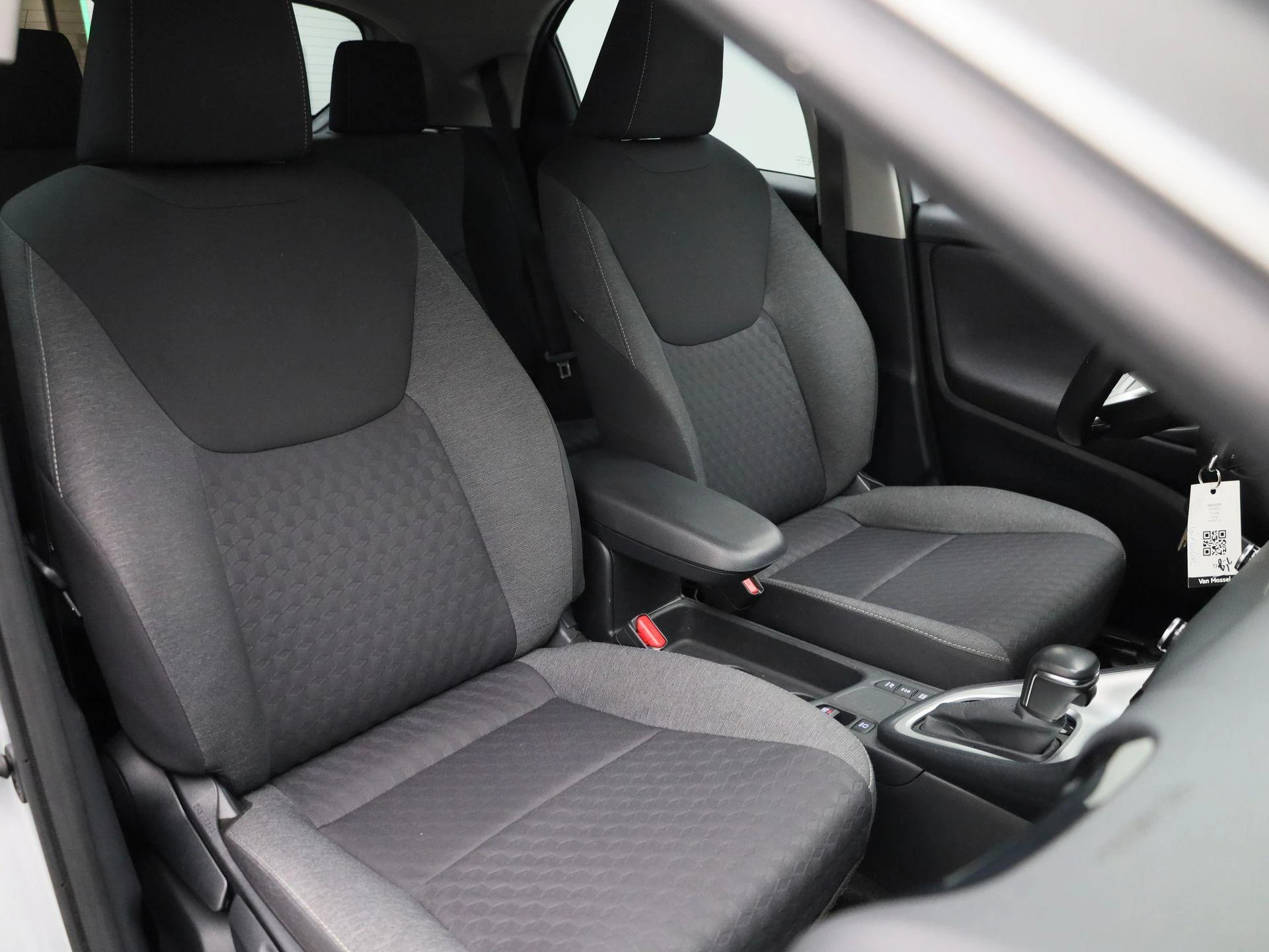 Toyota-Yaris-image-32