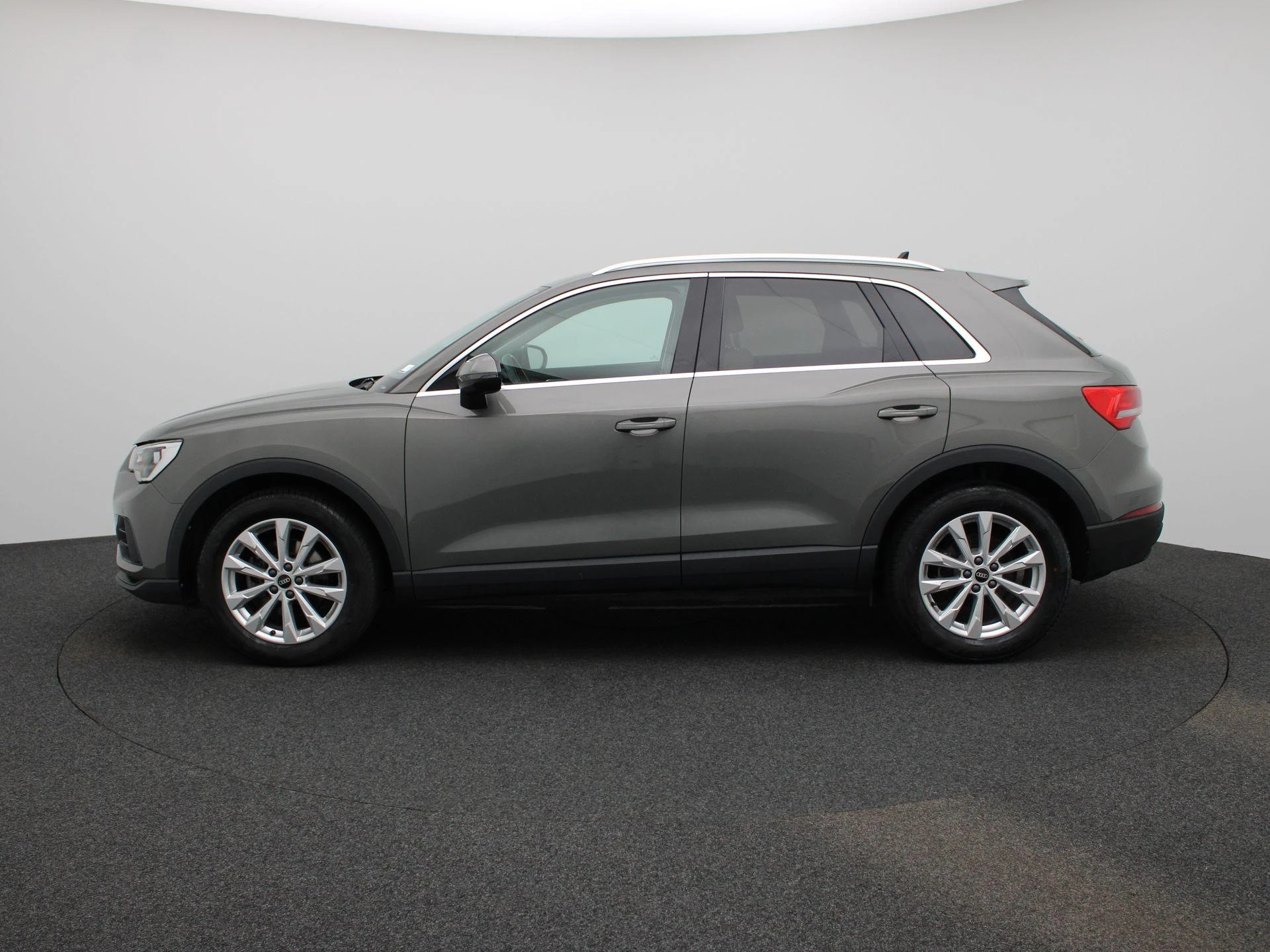 Audi-Q3-image-3