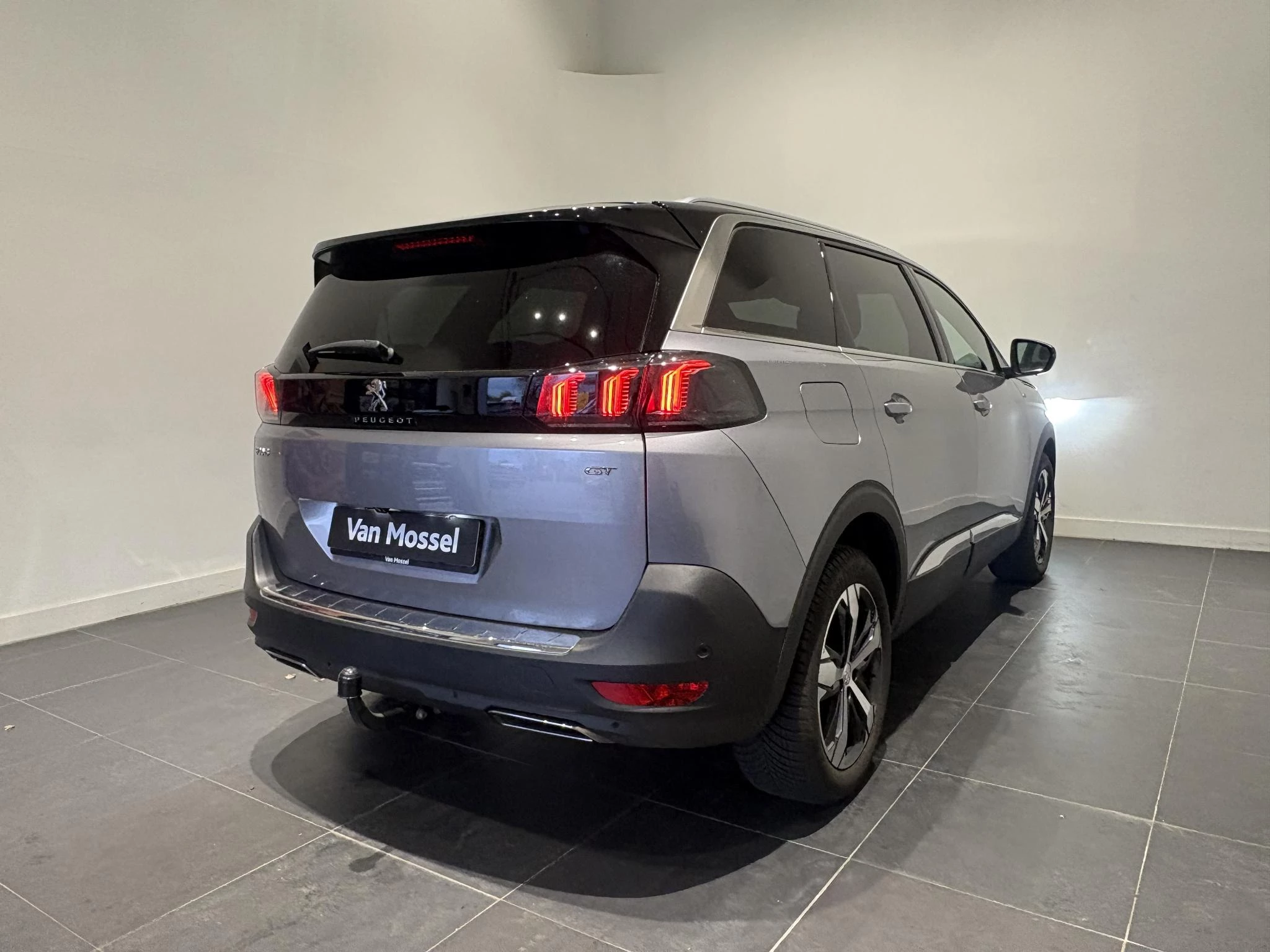 Peugeot-5008-image-7