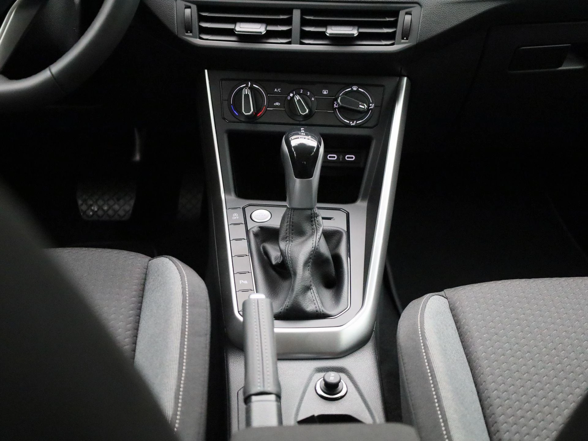 Volkswagen-Taigo-image-8