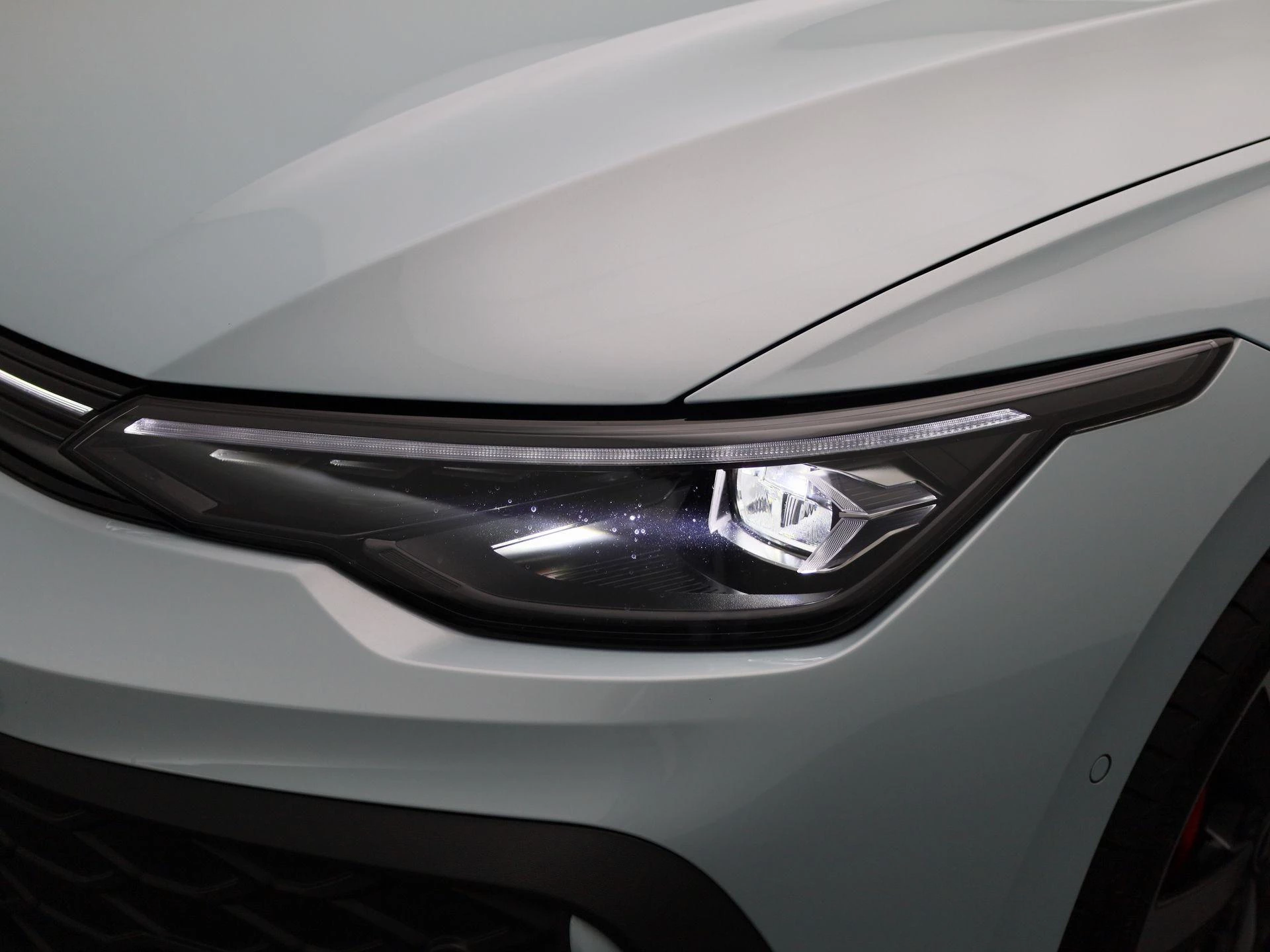 Volkswagen-Golf-image-14