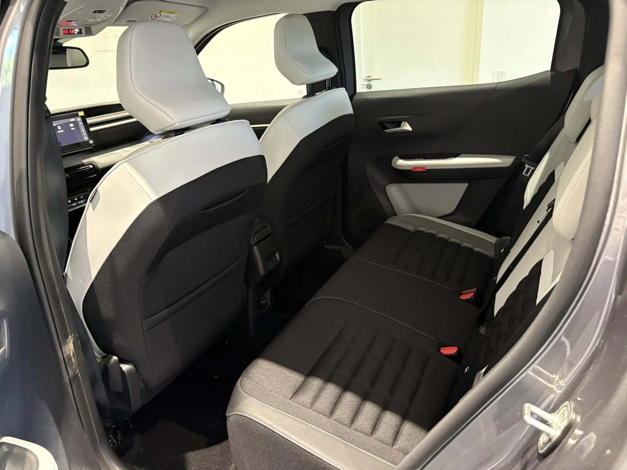 Citroën-ë-C3 Aircross-image-11