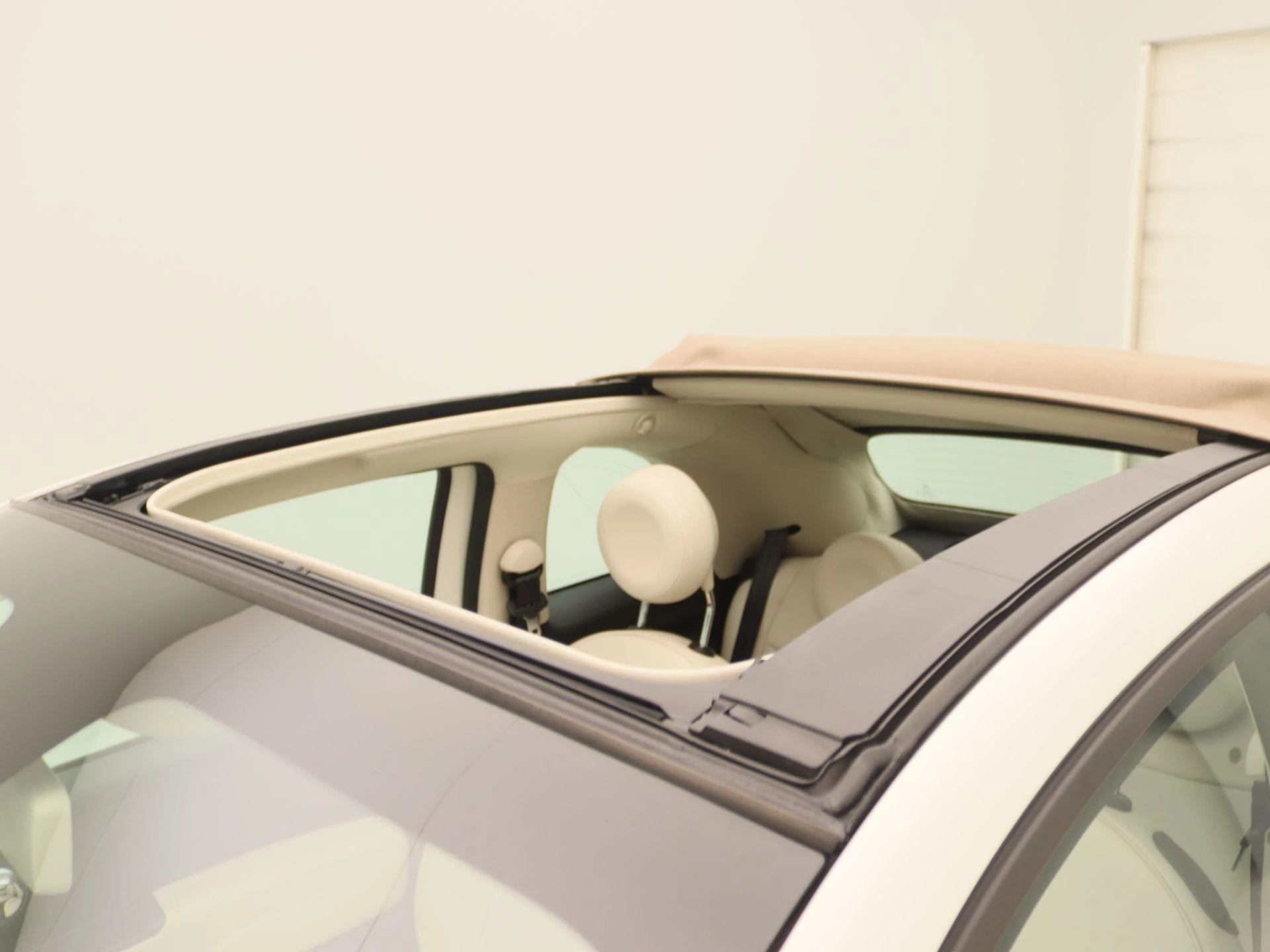 Fiat-500C-image-15