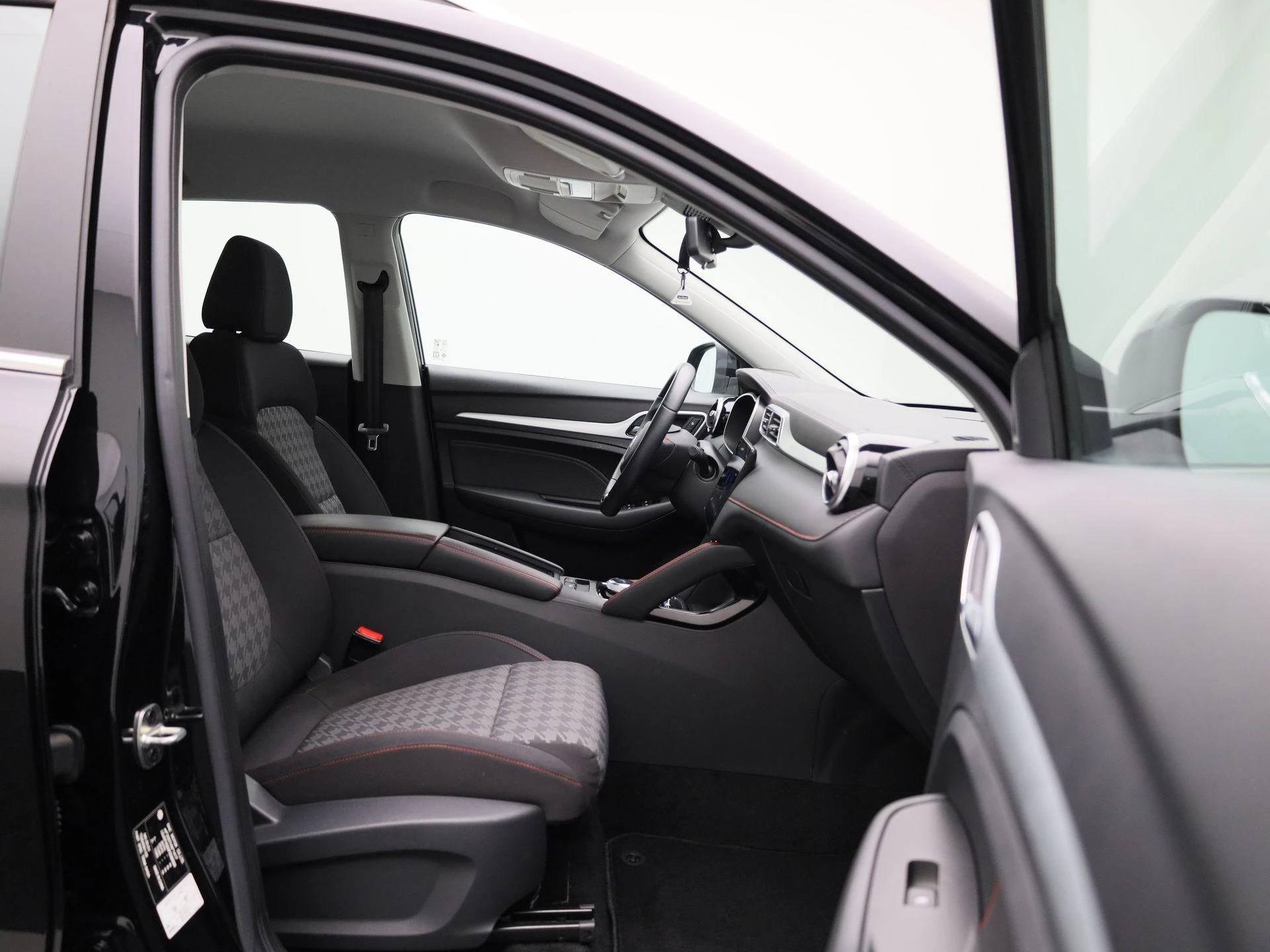 MG ZS EV - 36