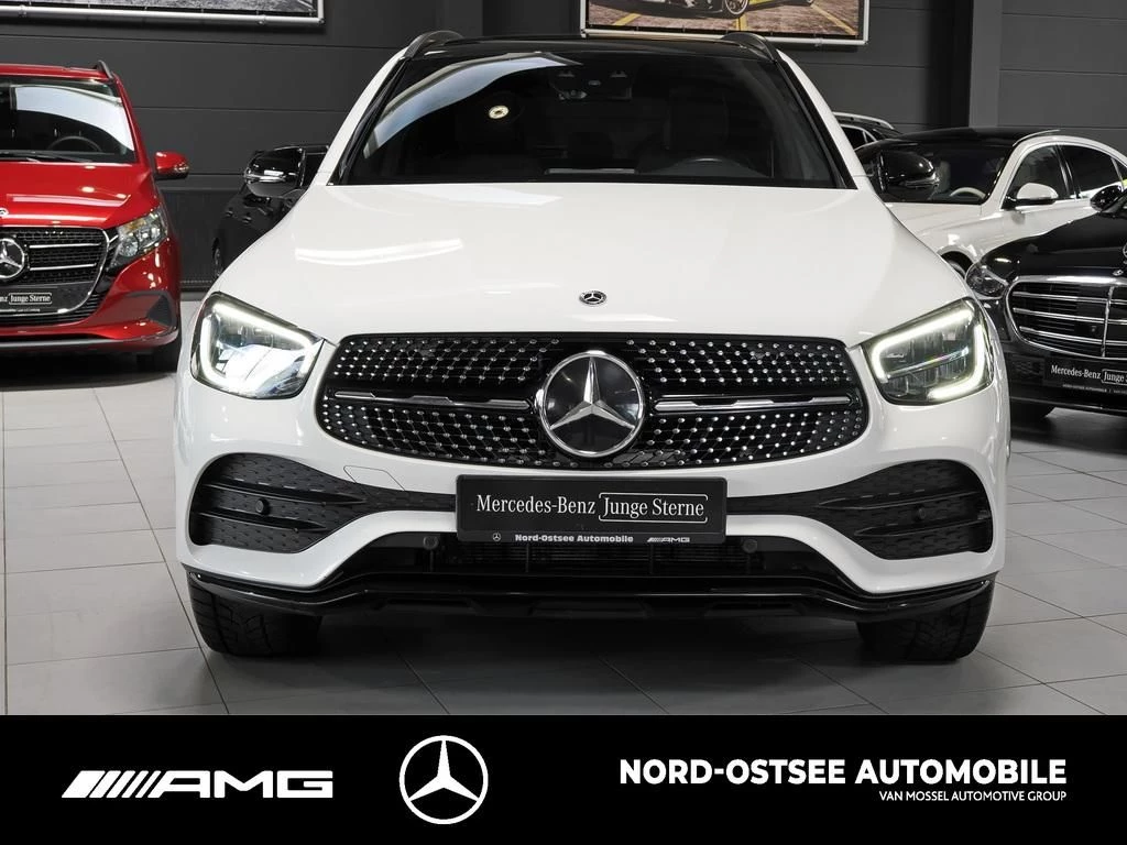 Mercedes-Benz GLC 300 de AMG 4M AHK AUT DYNLICHT PANO KEYLESS AMG LineX254 GLC 300 de AMG 4M AHK AUT DYNLICHT PANO KEYLESS AMG Line