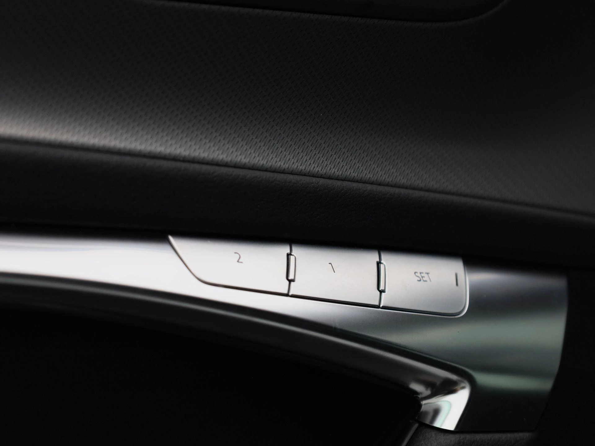 Audi-A6-image-35