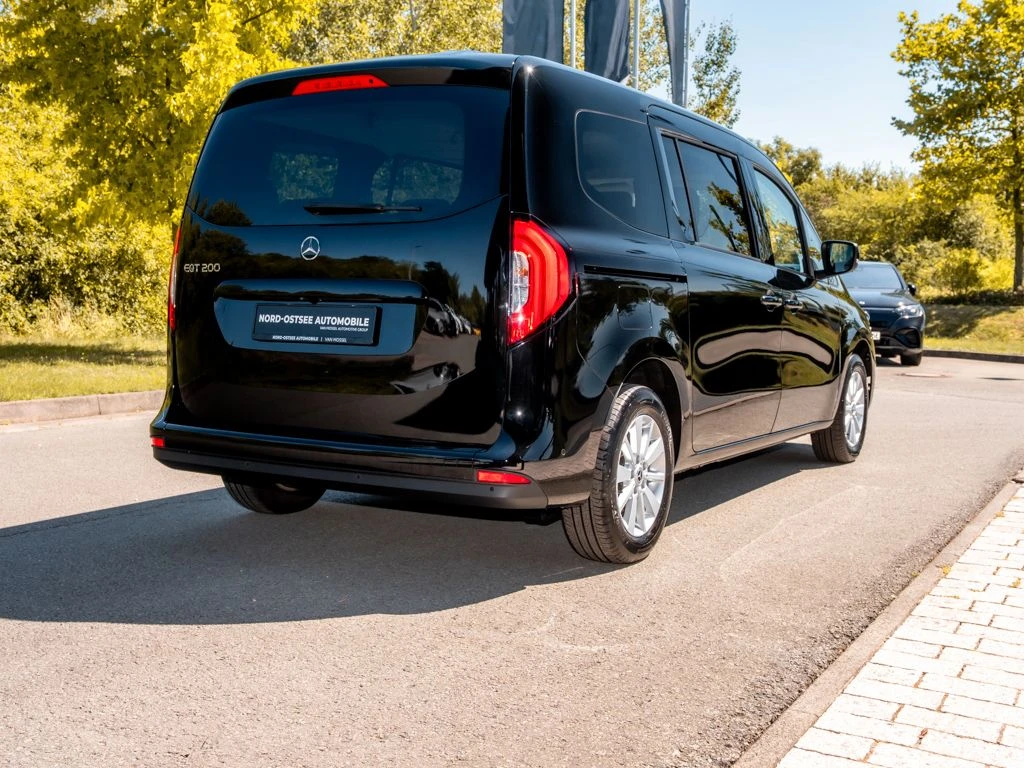 Mercedes-Benz-EQT 200-image-5