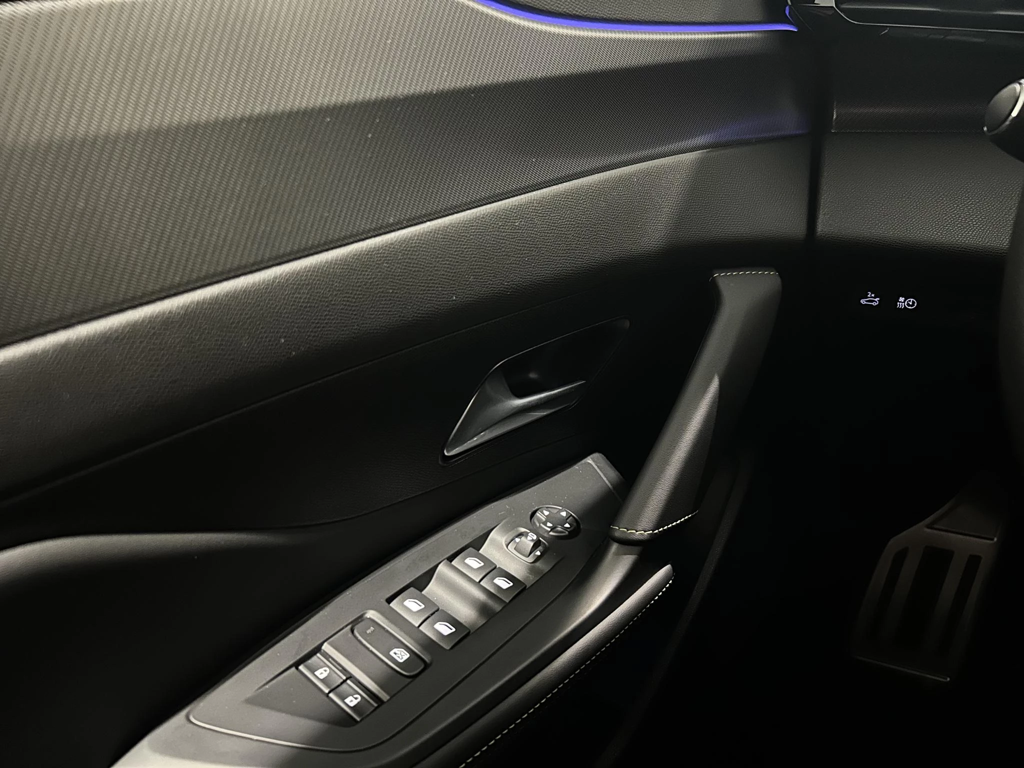 Peugeot-e-308-image-15