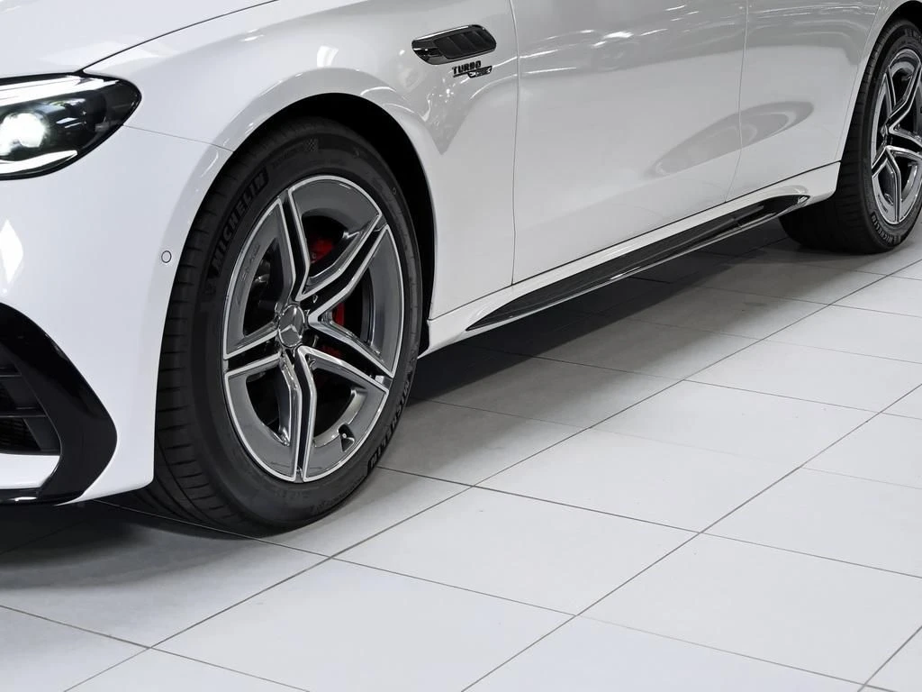 Mercedes-AMG-E-Klasse 53 AMG-image-6