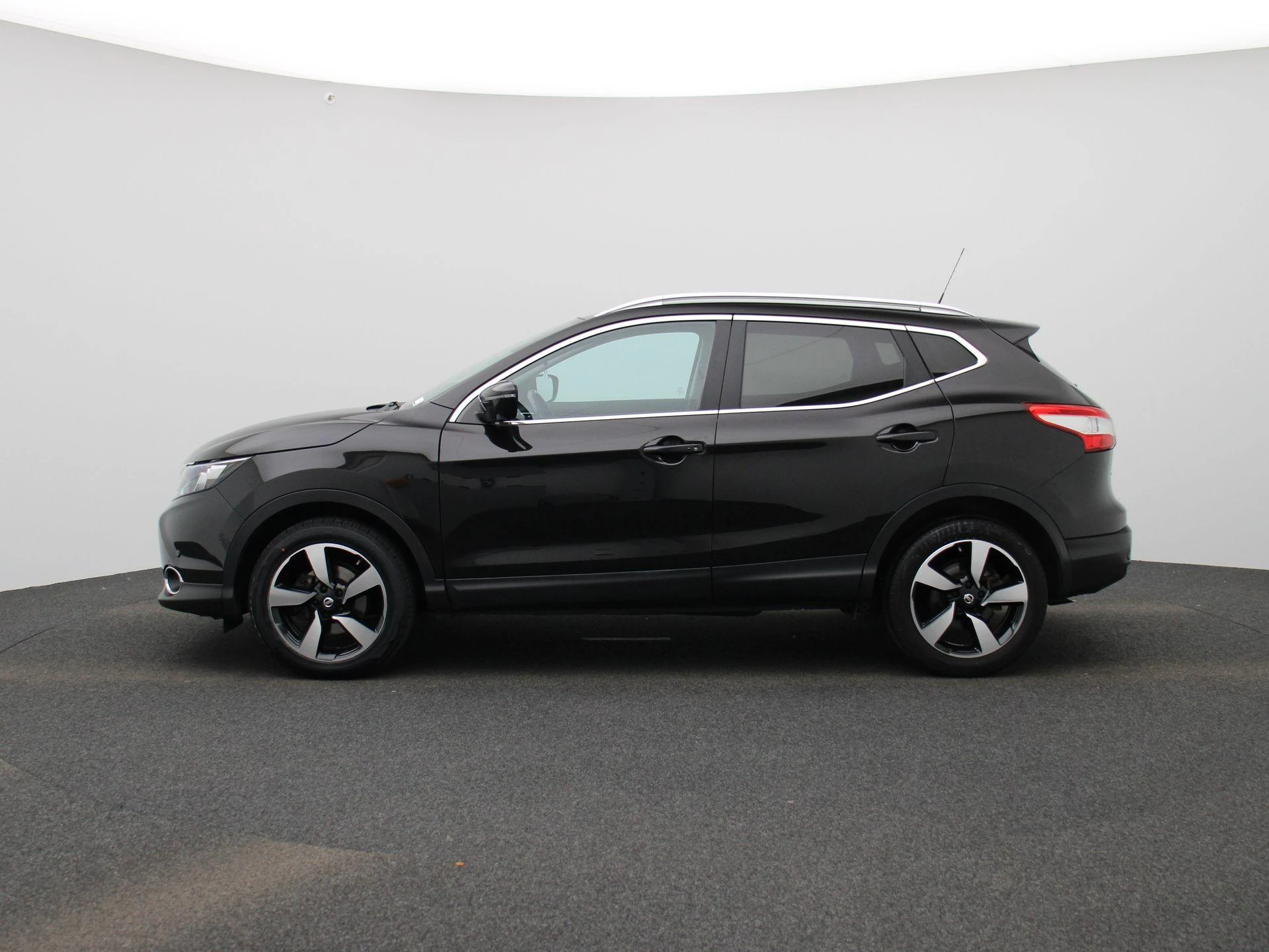 Nissan-QASHQAI-image-3