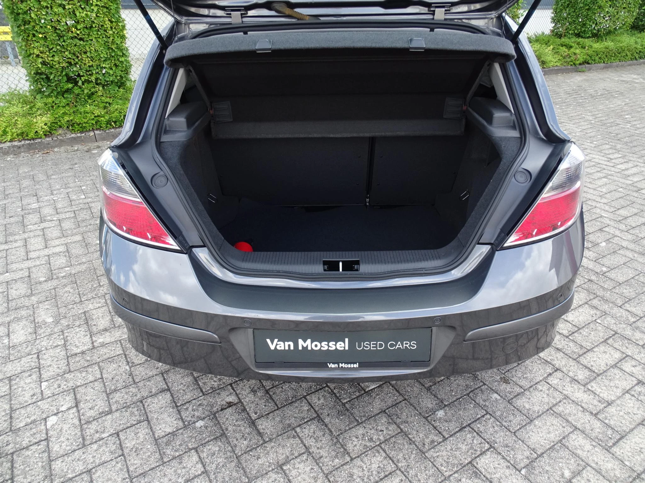Opel-Astra-image-16