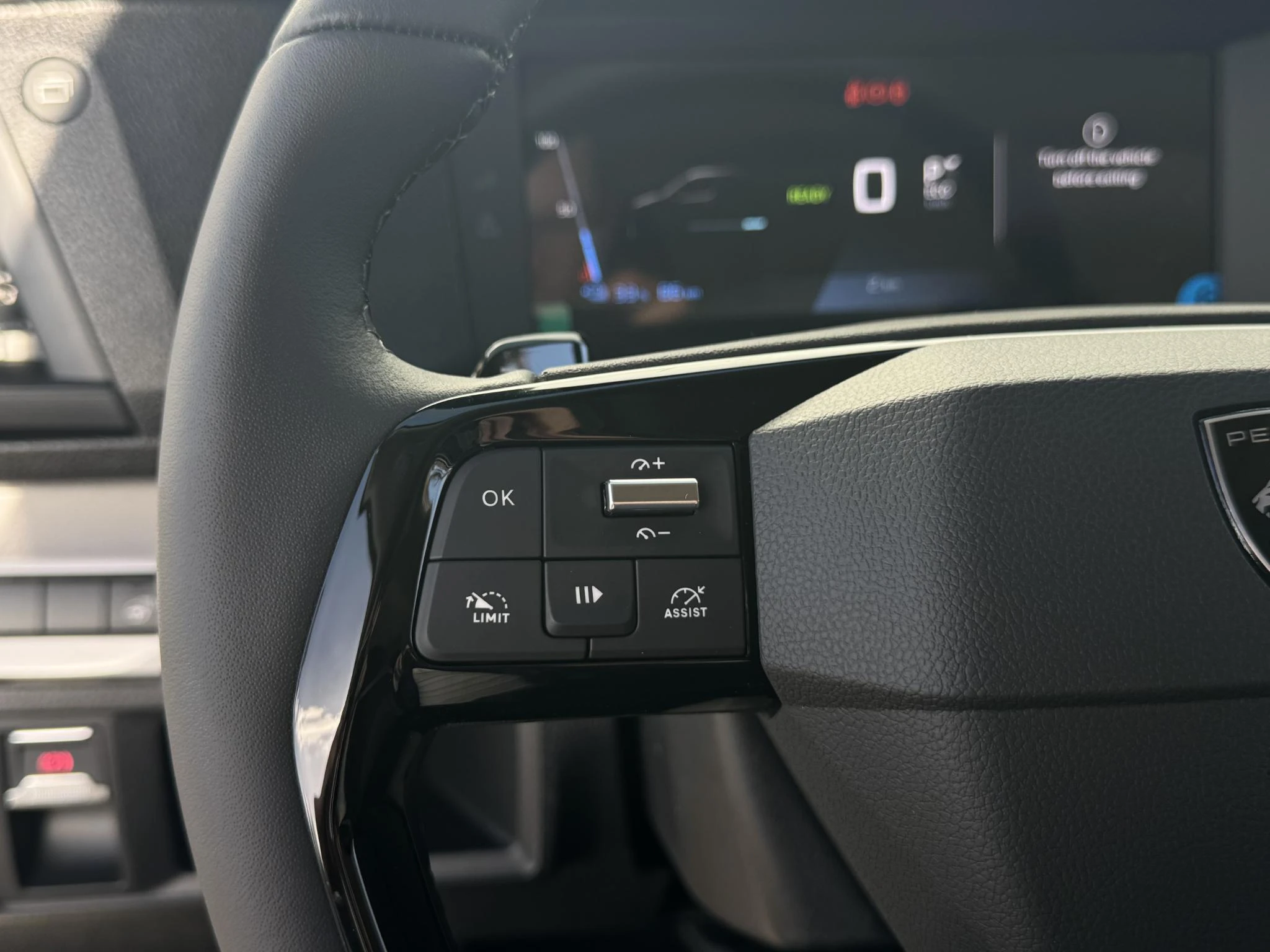 Peugeot-e-Expert-image-13