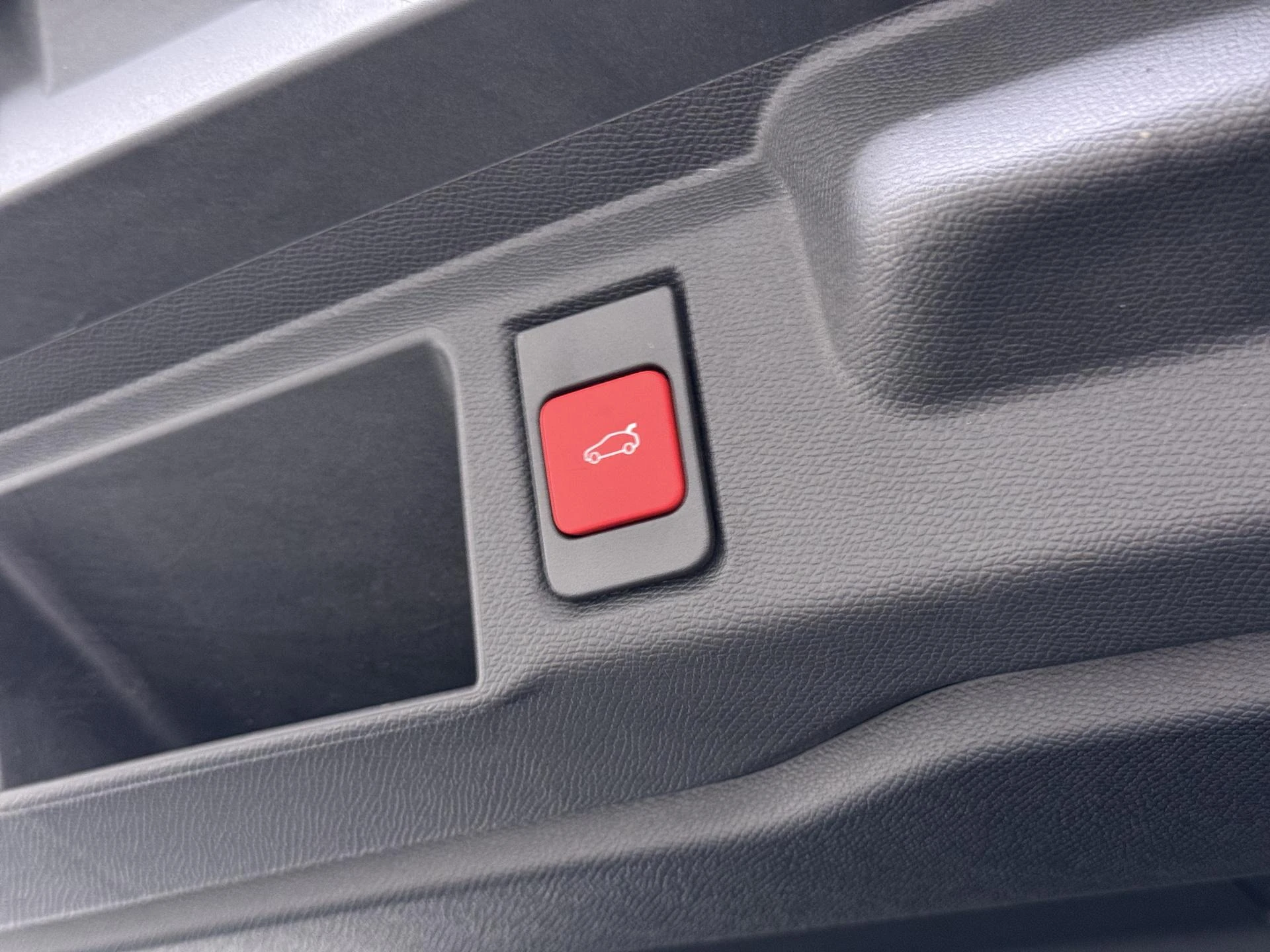 Opel-Grandland-image-4