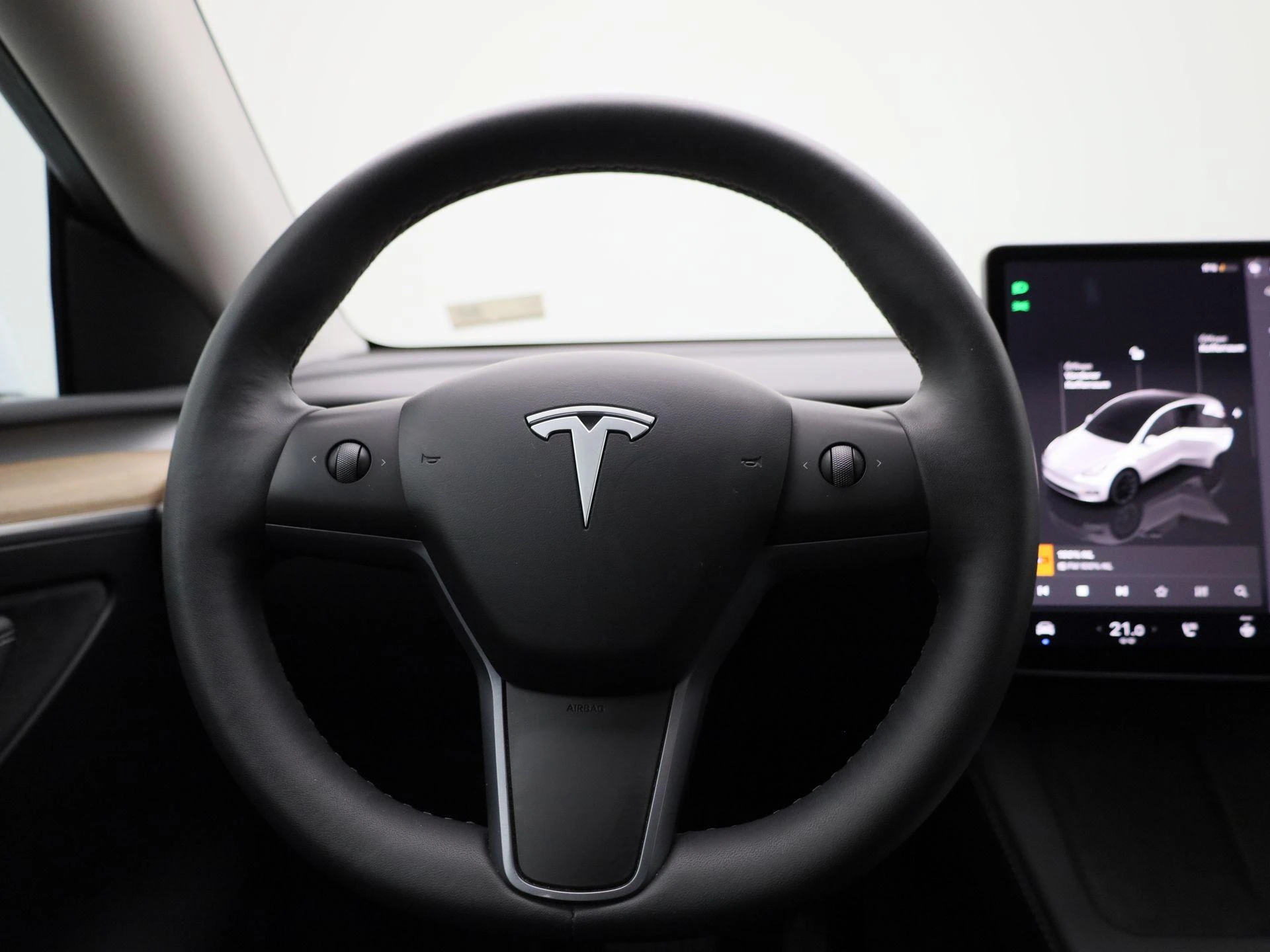 Tesla-Model Y-image-6