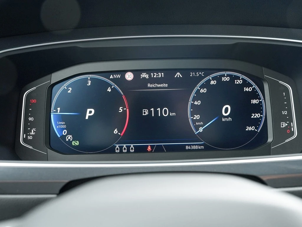 Volkswagen-Tiguan Allspace-image-14