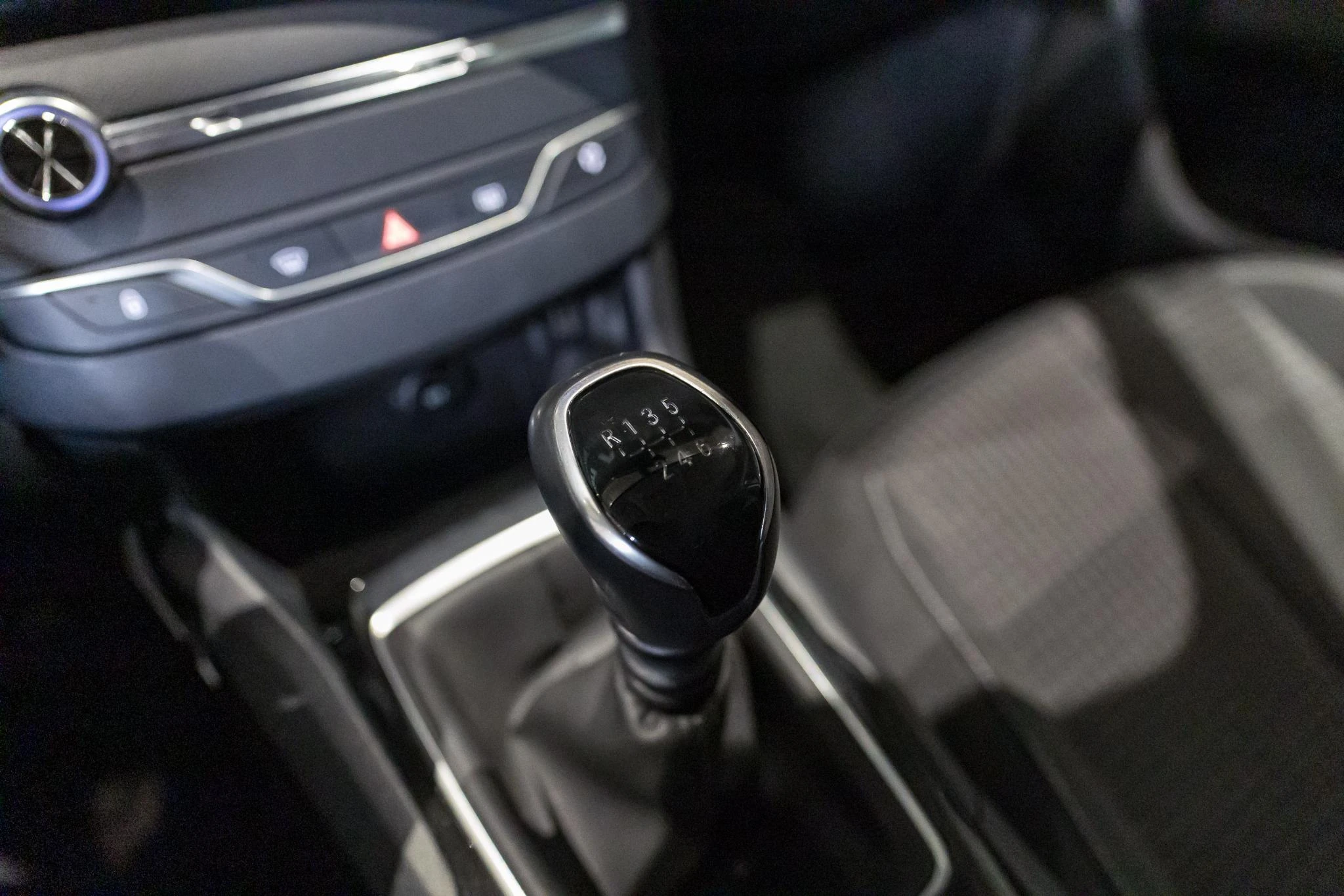 Peugeot-308-image-24