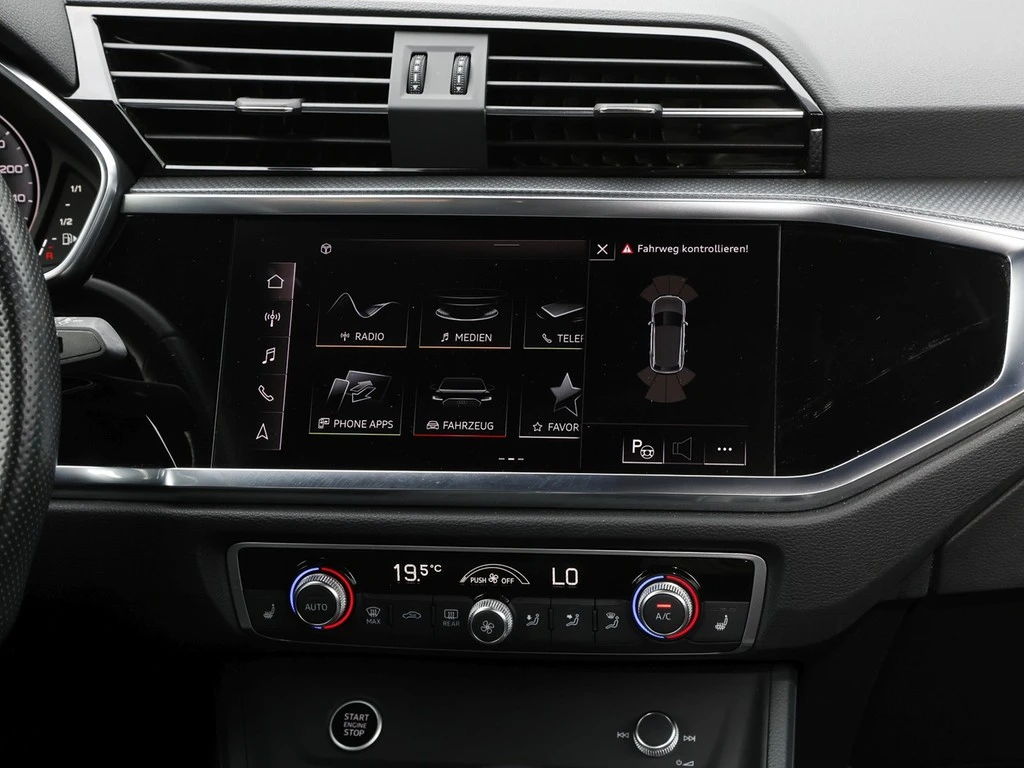 Audi-Q3-image-12