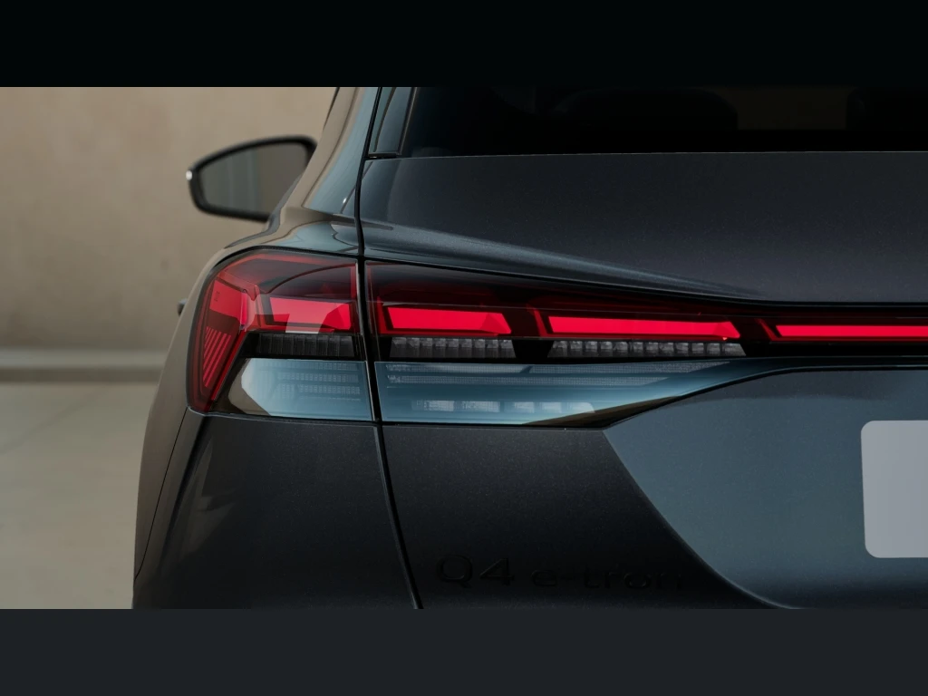 Audi Q4 e-tron UPE 67.170 S line Tech plus AHK Dyn. P