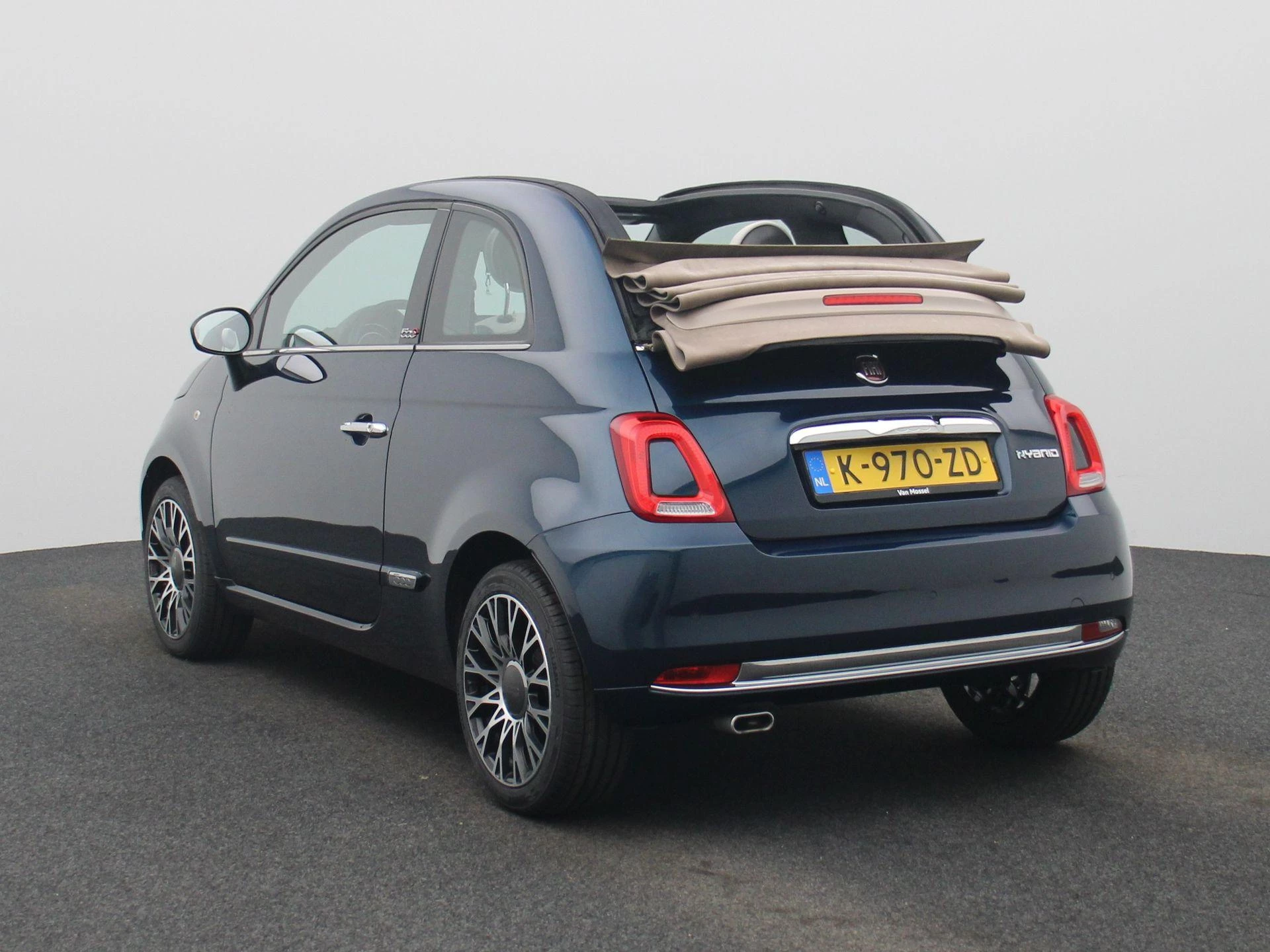 Fiat-500C-image-1