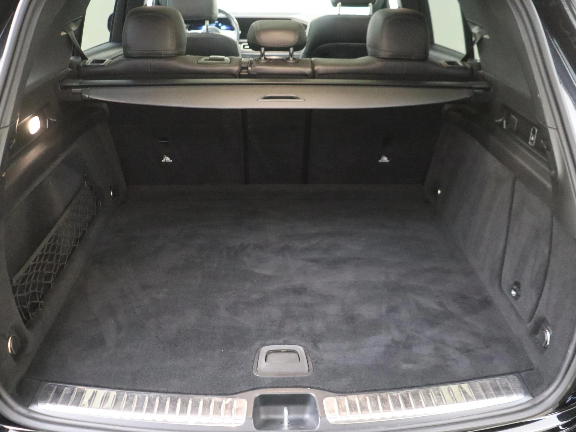 Mercedes-Benz-GLE-image-29
