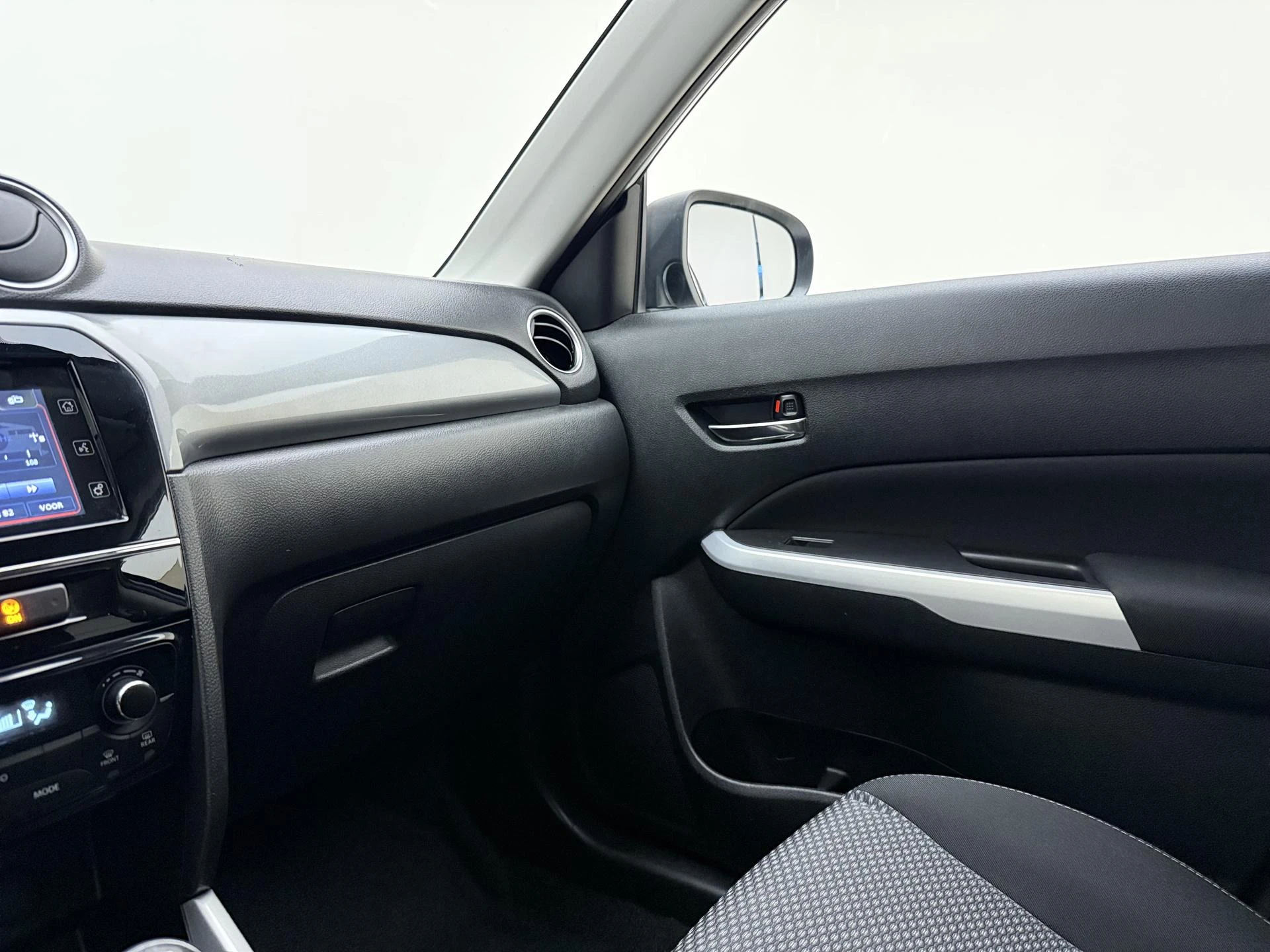 Suzuki-Vitara-image-23