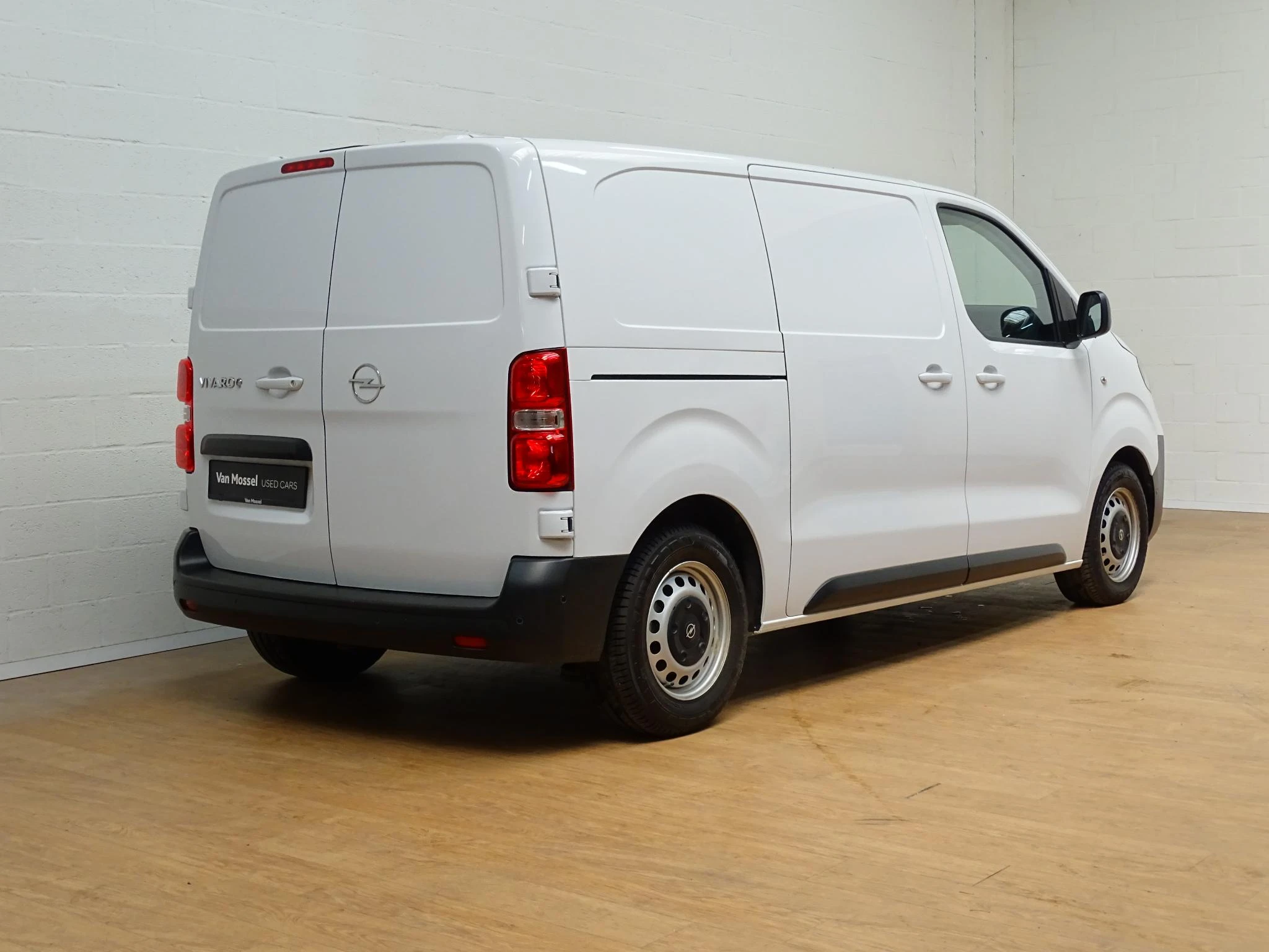 Opel-Vivaro-image-6