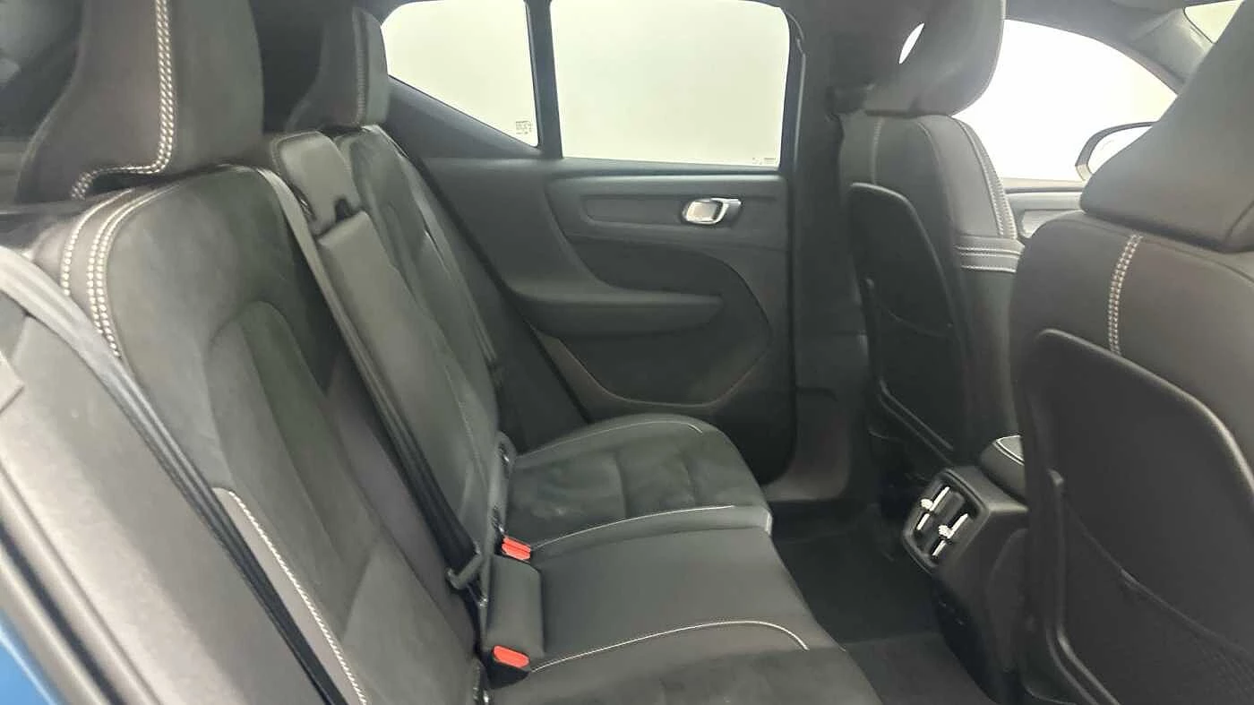Volvo-XC40-image-7