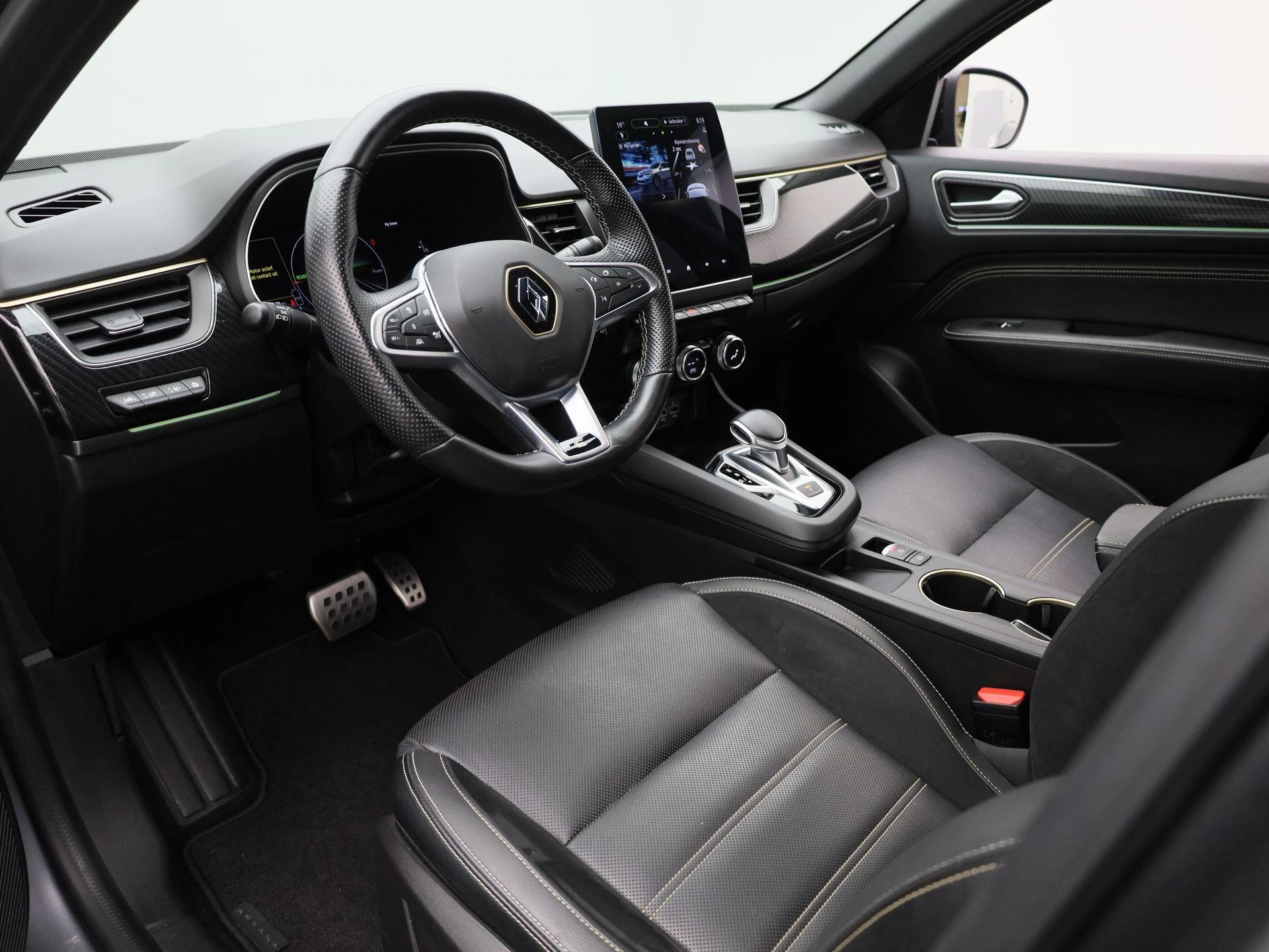 Renault-Arkana-image-15