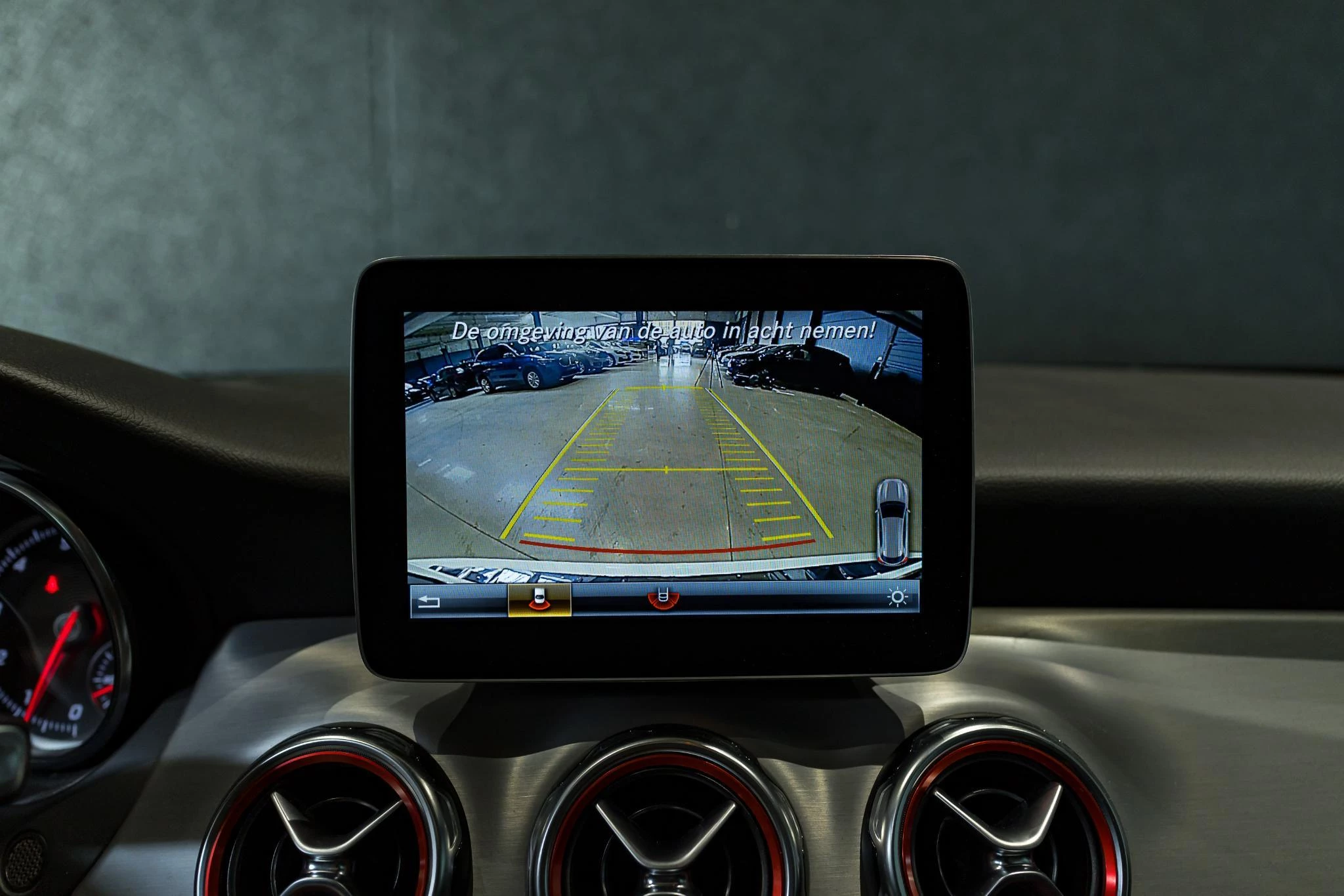 Mercedes-Benz GLA 200 AMG Line + PANORAMISCH DAK + CARPLAY + TREKHAAK +
