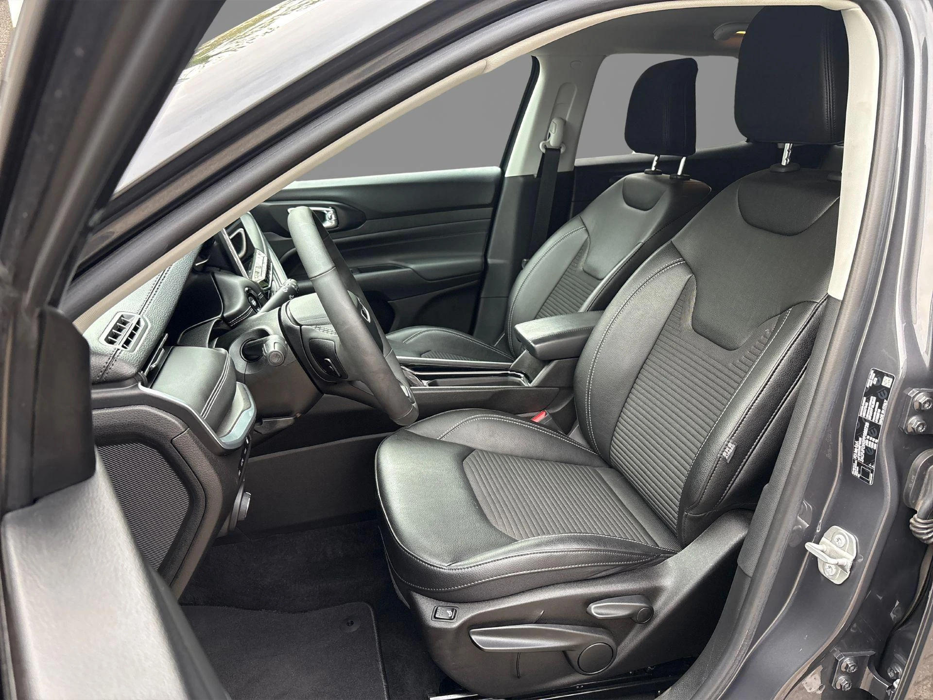Jeep-Compass-image-1