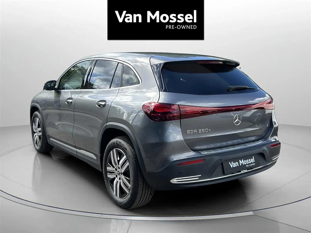 Mercedes-Benz-EQA-image-6
