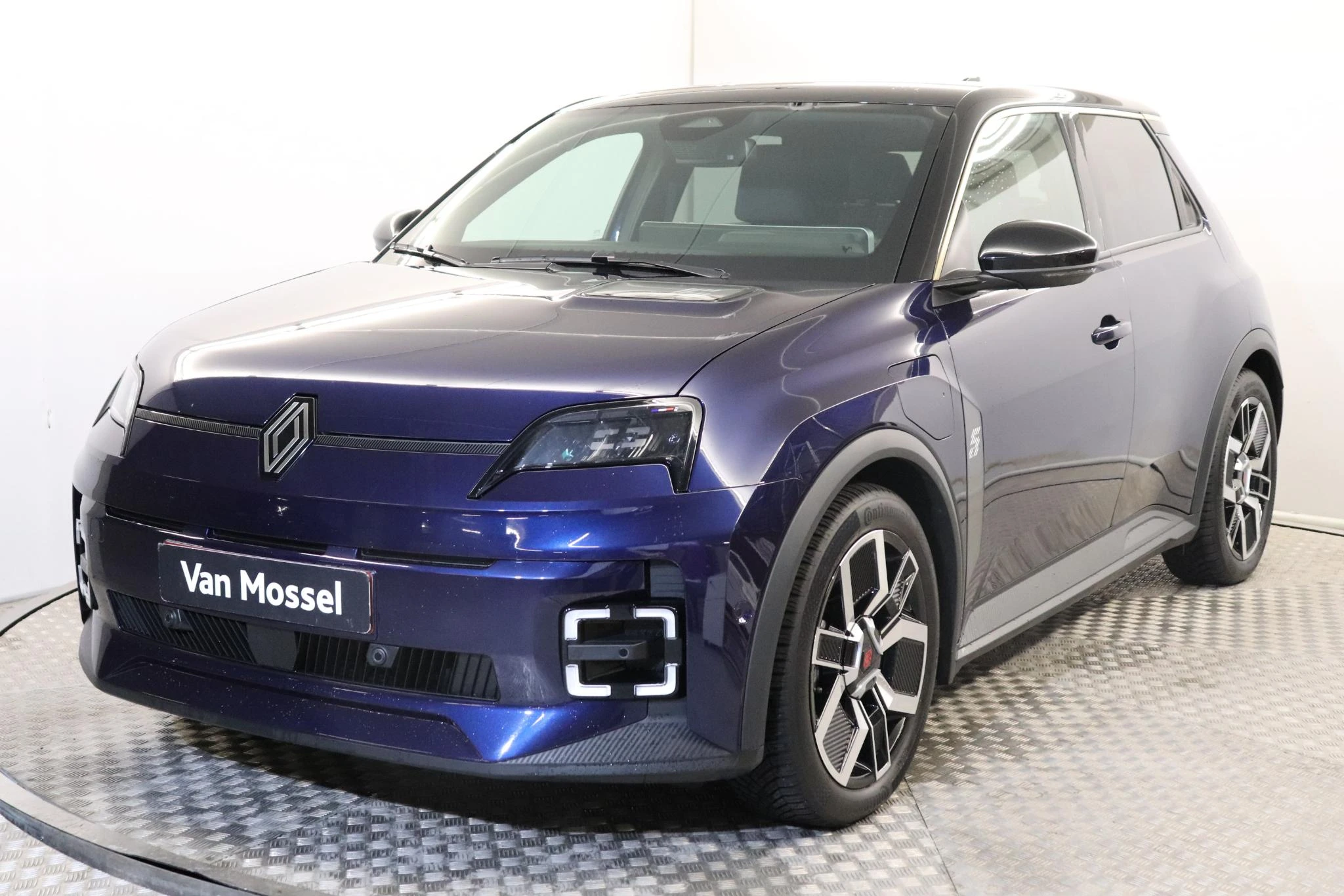 Renault-5-image-0