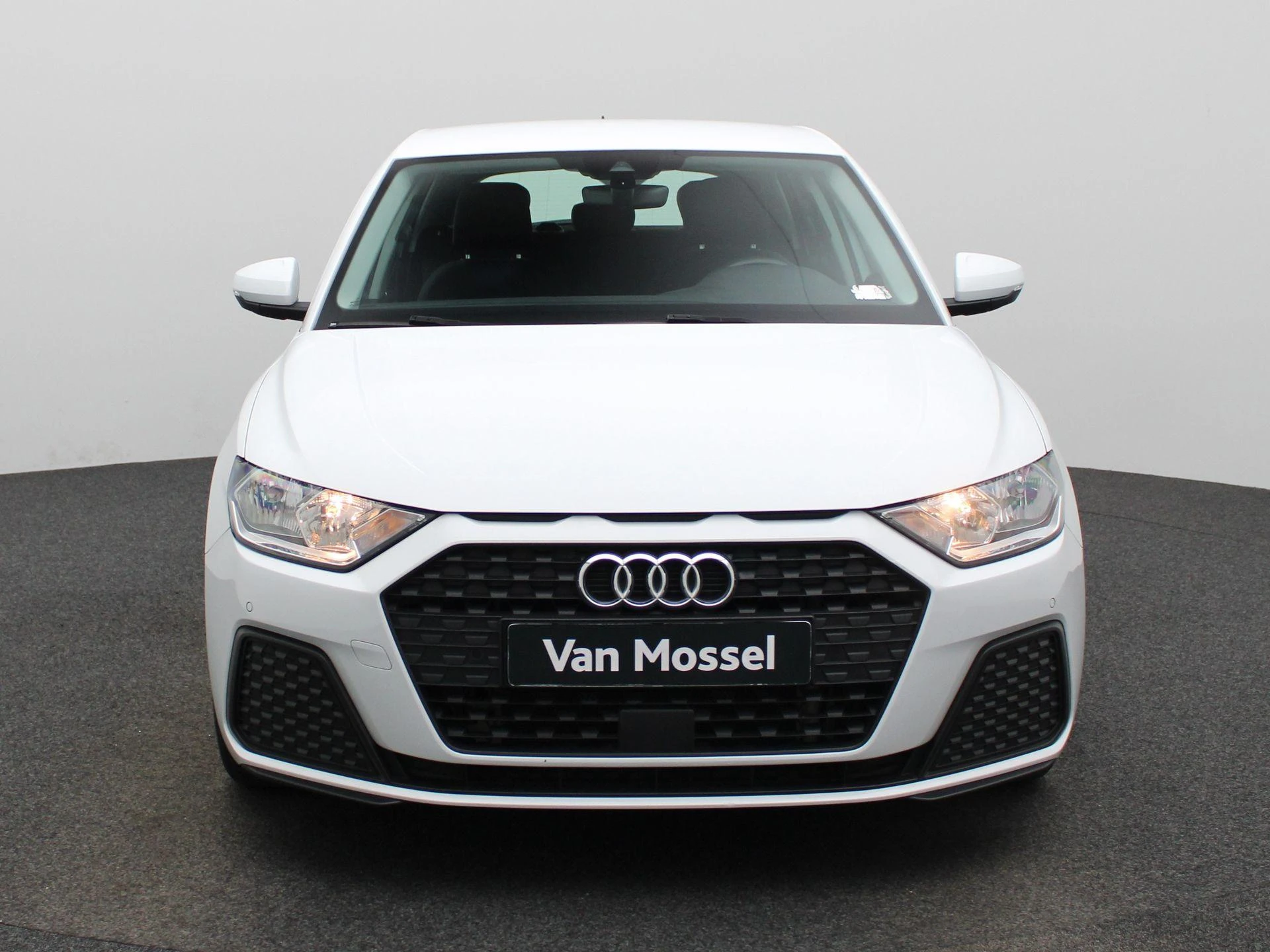 Audi-A1 Sportback-image-2