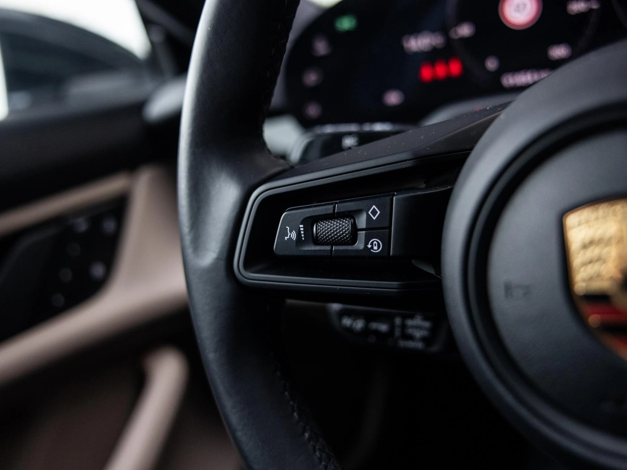 Porsche-Taycan-image-28