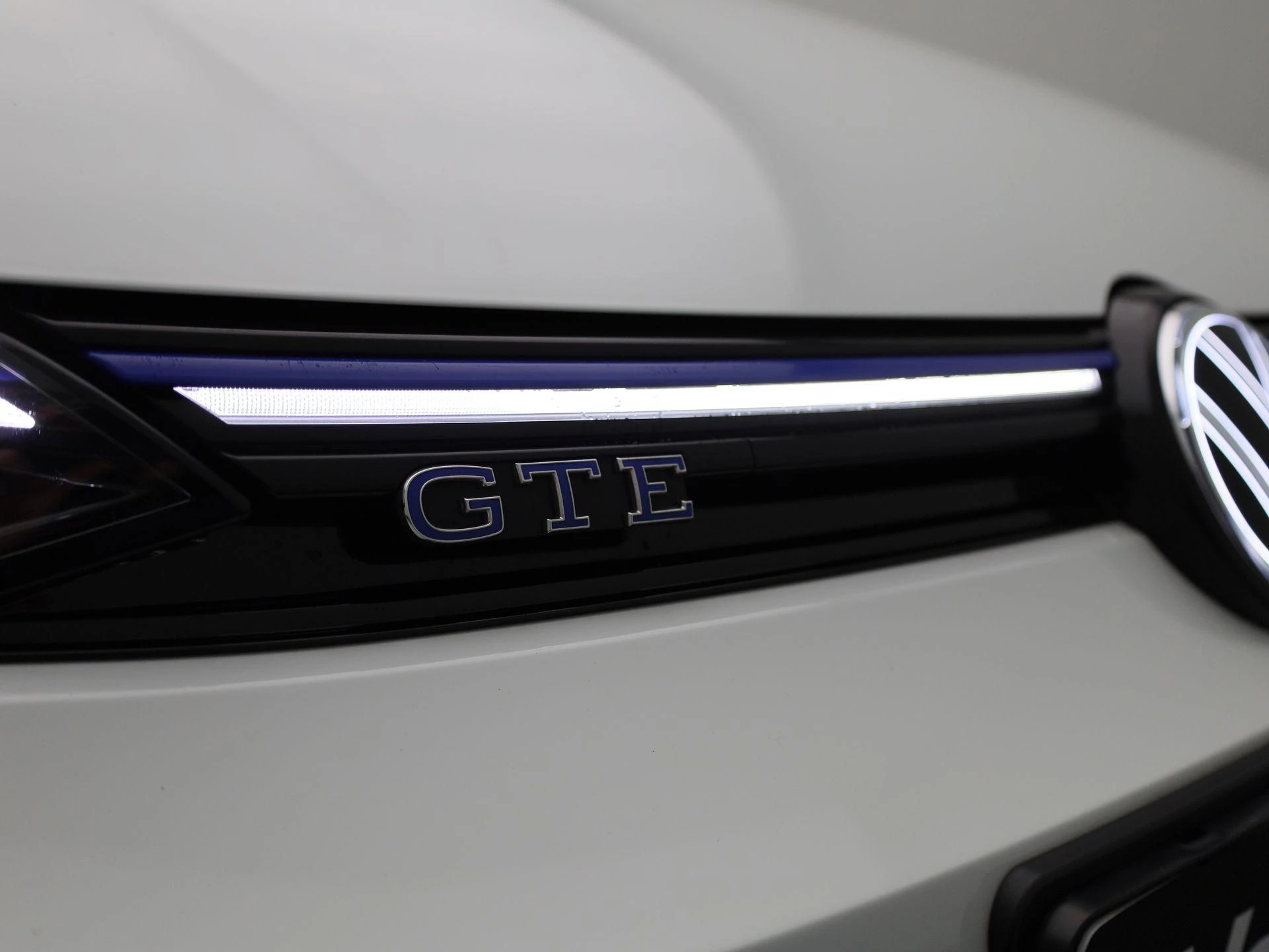 Volkswagen-Golf-image-39