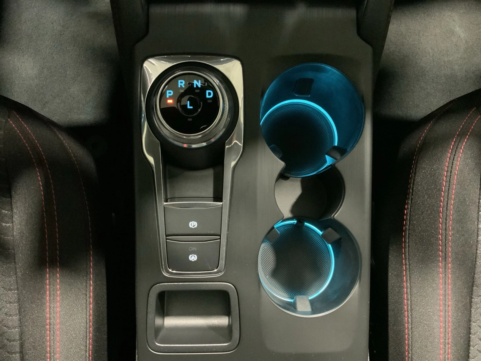Ford Kuga ST-Line Aut.*KAM*LED-MATRIX*NAVI*GRA*WINTER-PKT.