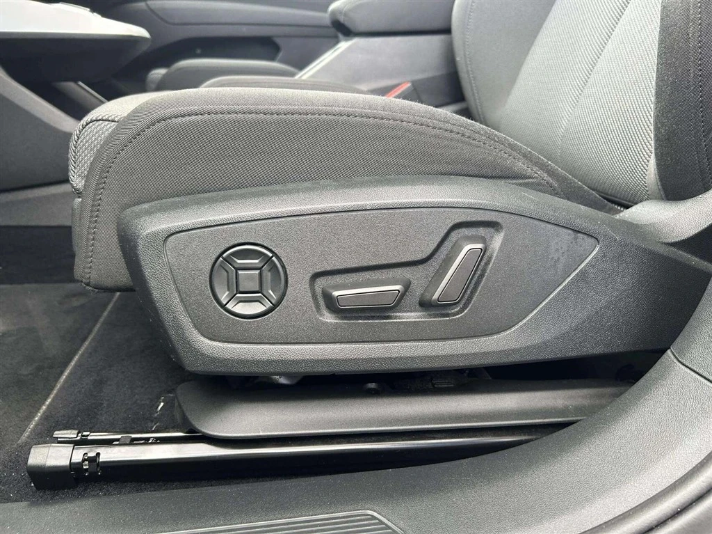 Audi-Q4 e-tron-image-10