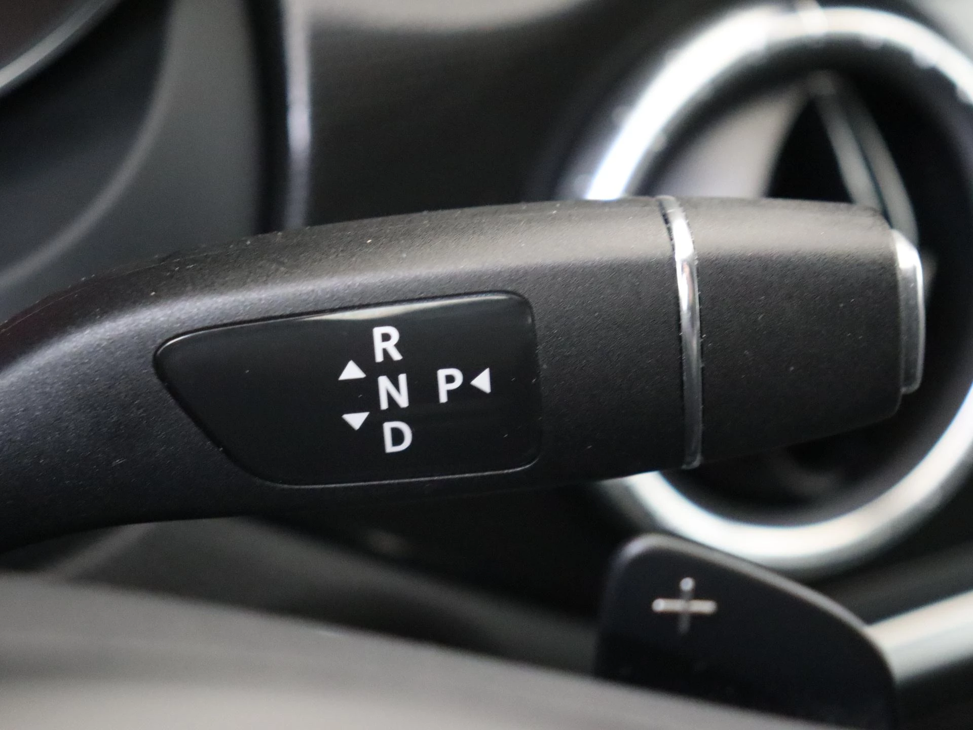 Mercedes-Benz-CLA-image-17