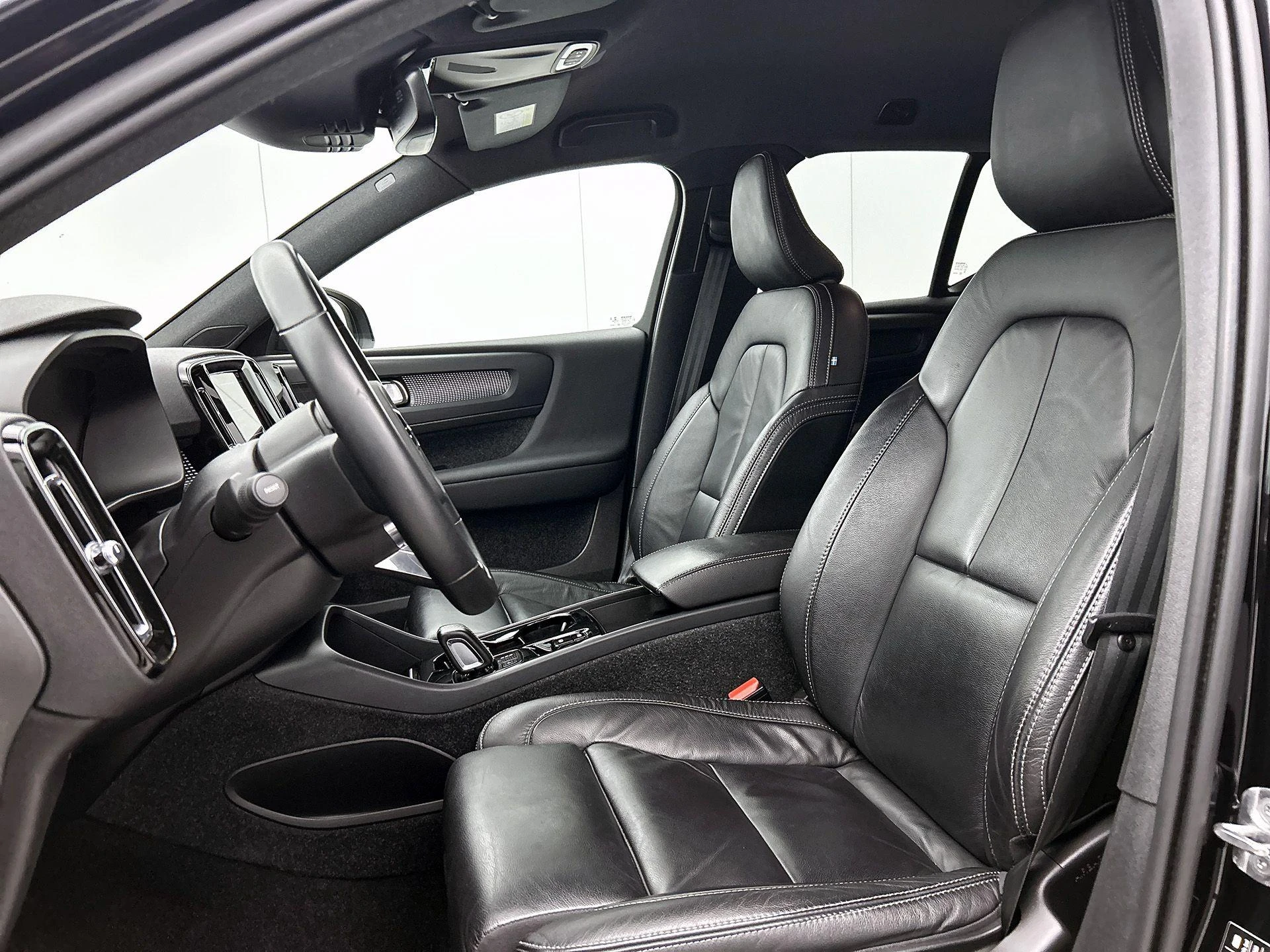 Volvo-XC40-image-34