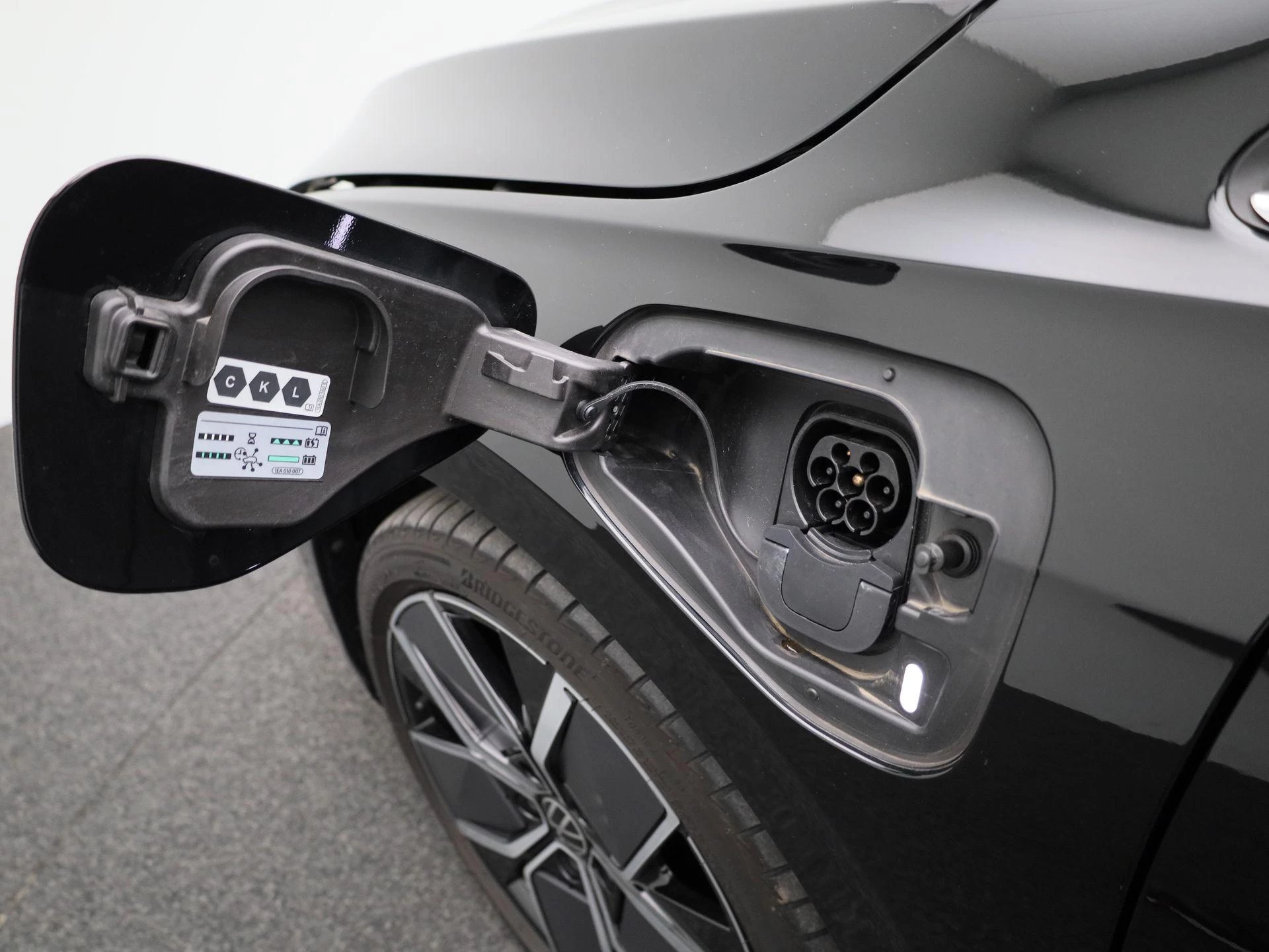 Volkswagen-Golf-image-40