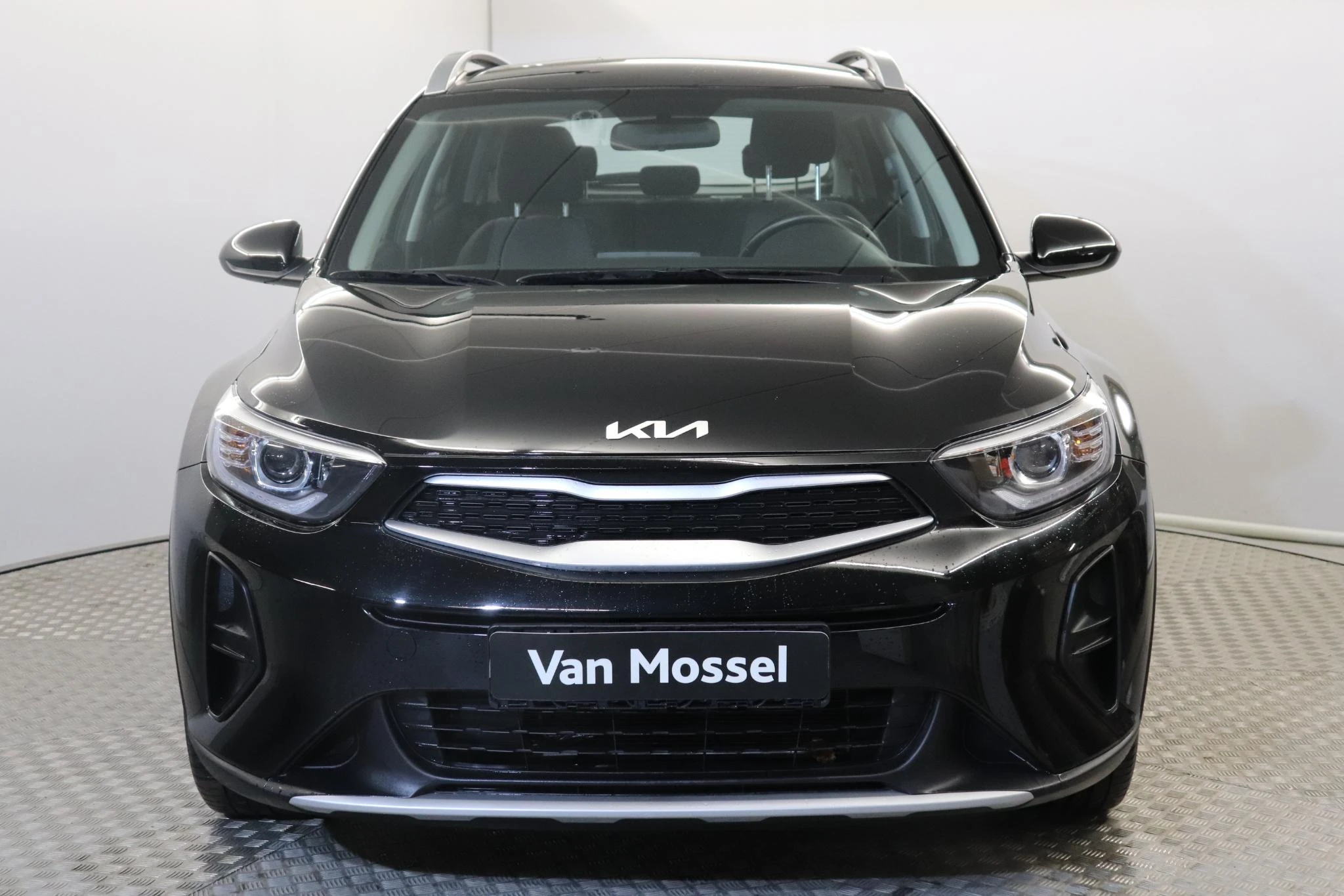 Kia-Stonic-image-1