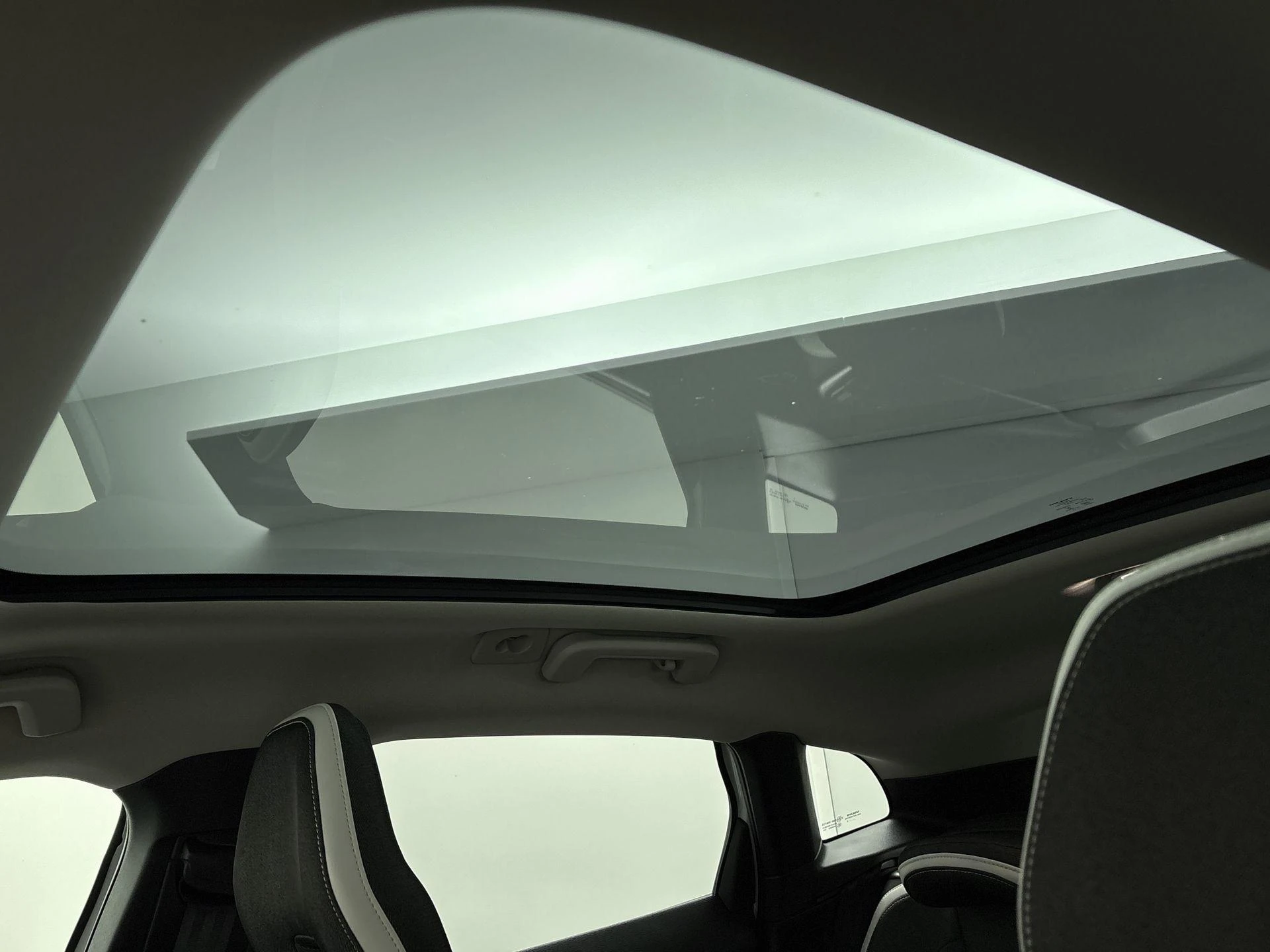 Volvo-V40-image-10