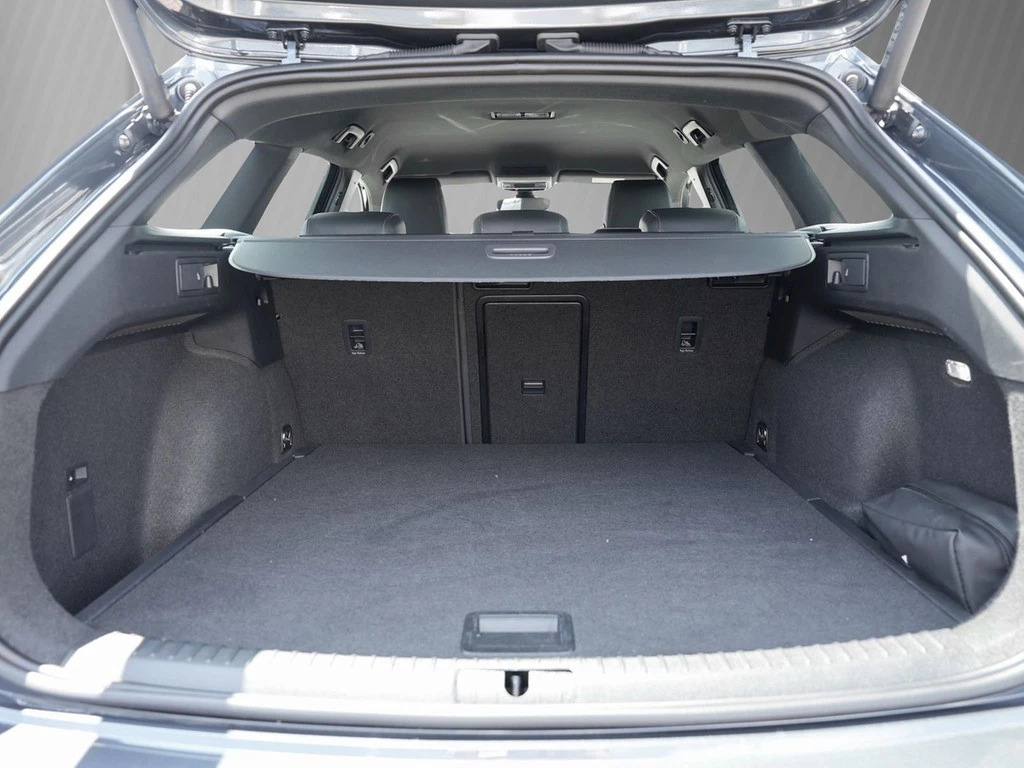 CUPRA Leon Sportstourer 1.5 eTSI DSG /Navi/AHK/LED/RFK