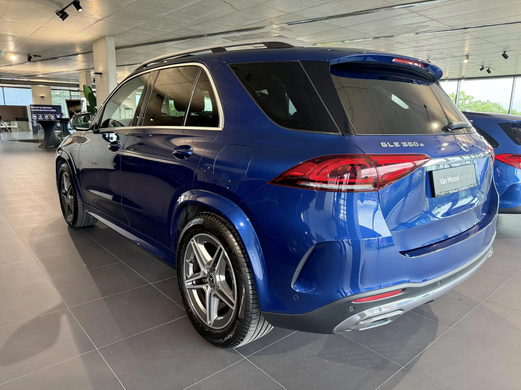 Mercedes-Benz-GLE-image-4