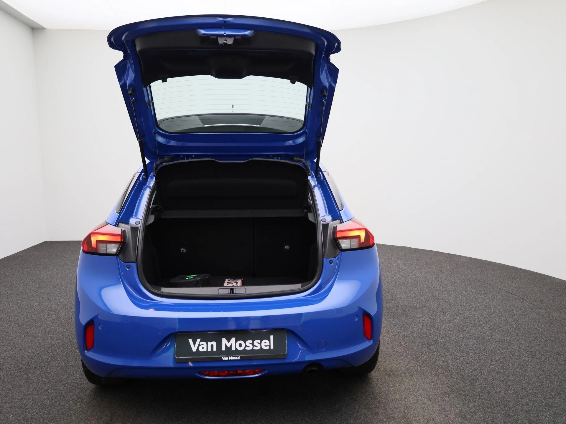 Opel-Corsa-image-12