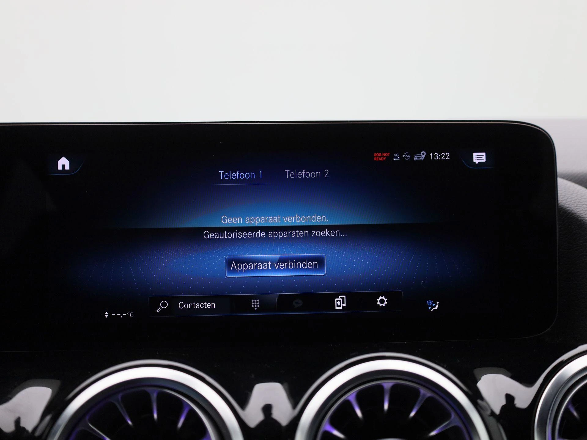 Mercedes-Benz-EQA-image-31