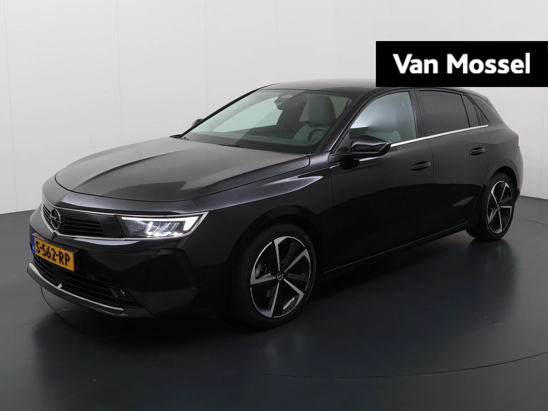 Opel-Astra-image-0